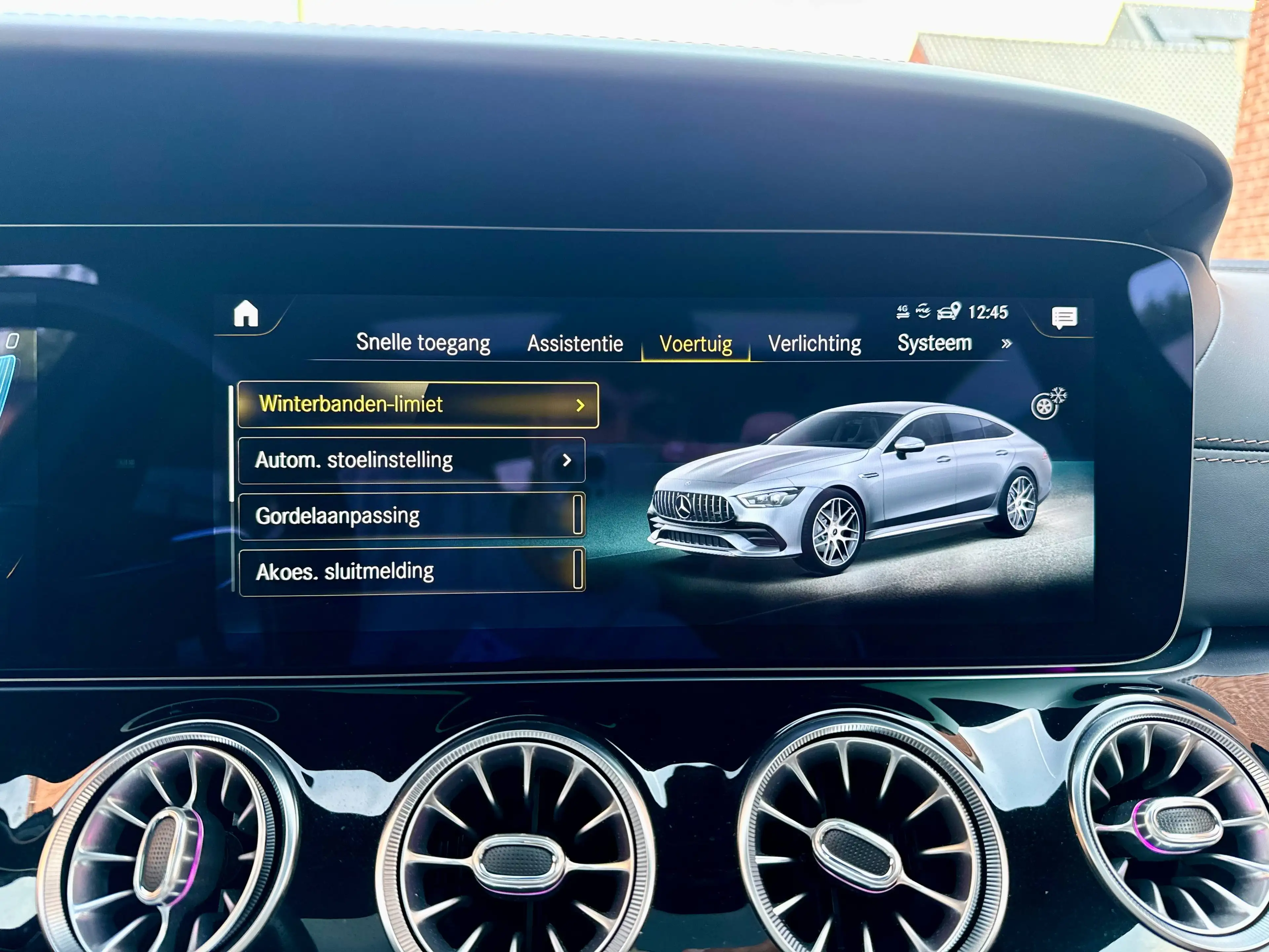 Mercedes-Benz AMG GT 53 4-Matic+ | Full! | Massage | Pano | 360° — photo 19
