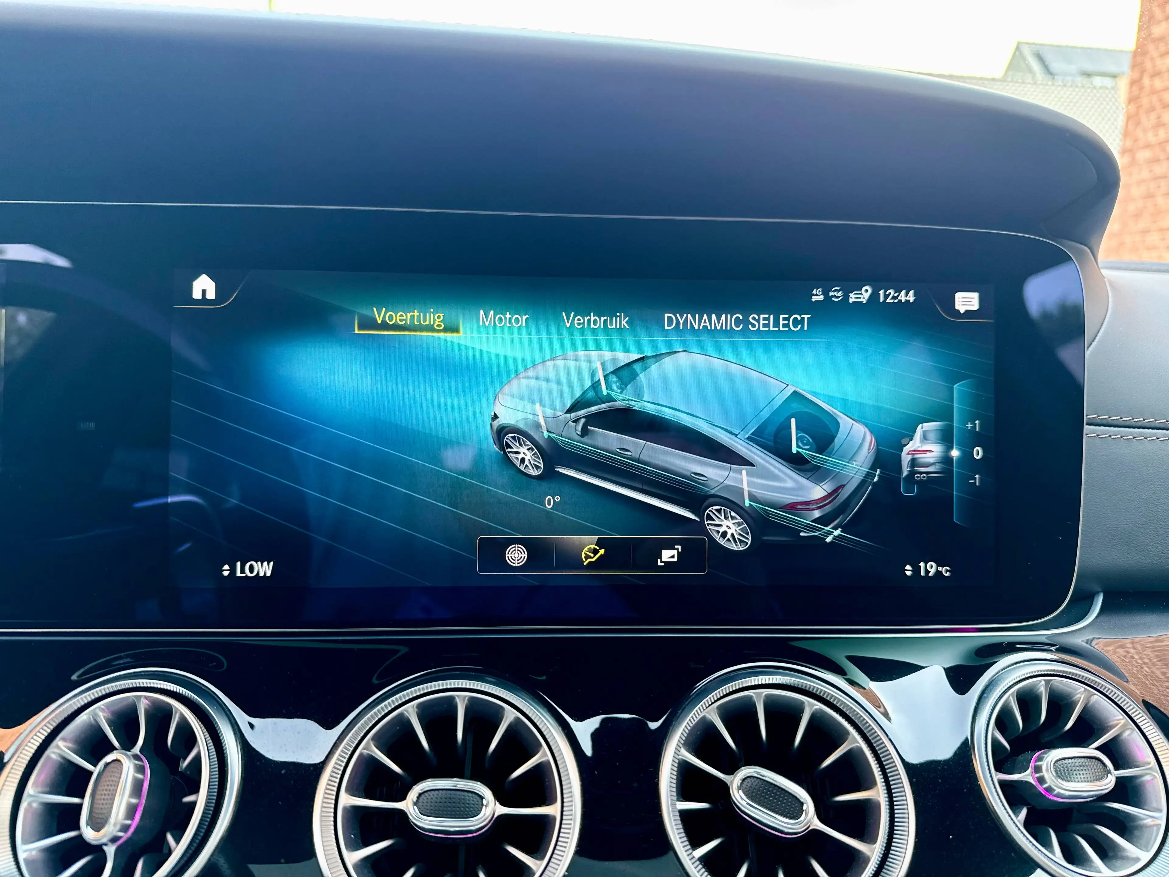 Mercedes-Benz AMG GT 53 4-Matic+ | Full! | Massage | Pano | 360° — photo 14