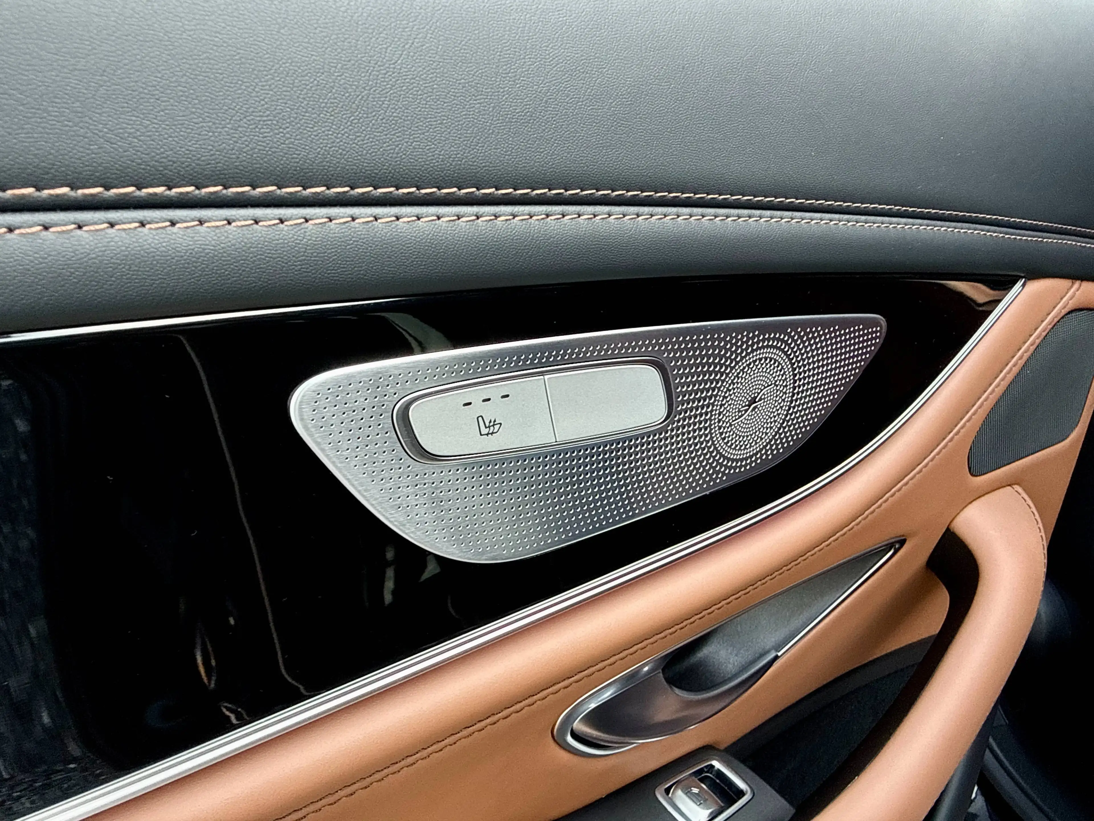 Mercedes-Benz AMG GT 53 4-Matic+ | Full! | Massage | Pano | 360° — photo 41