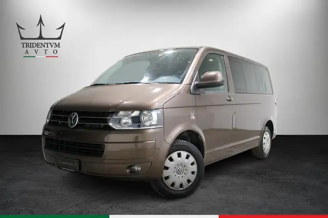 Volkswagen T5 Caravelle 2.0 tdi 140cv 3.0t Co. p.c. dsg