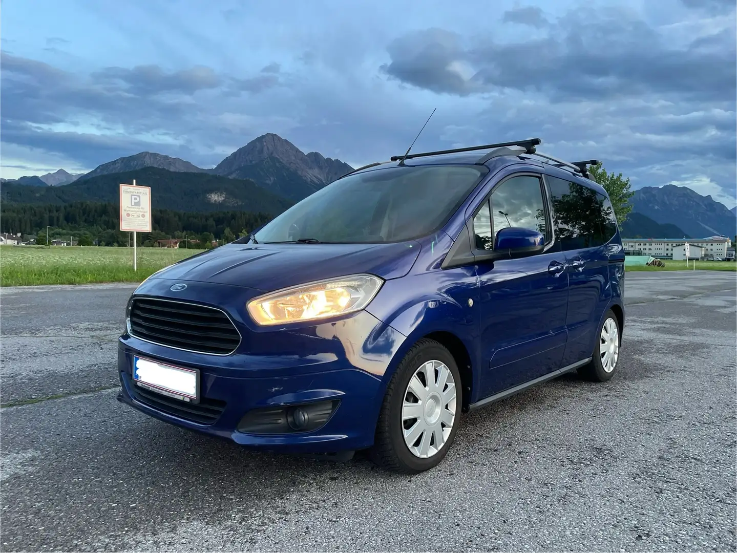 Ford Tourneo Courier 1,0 EcoBoost - 1