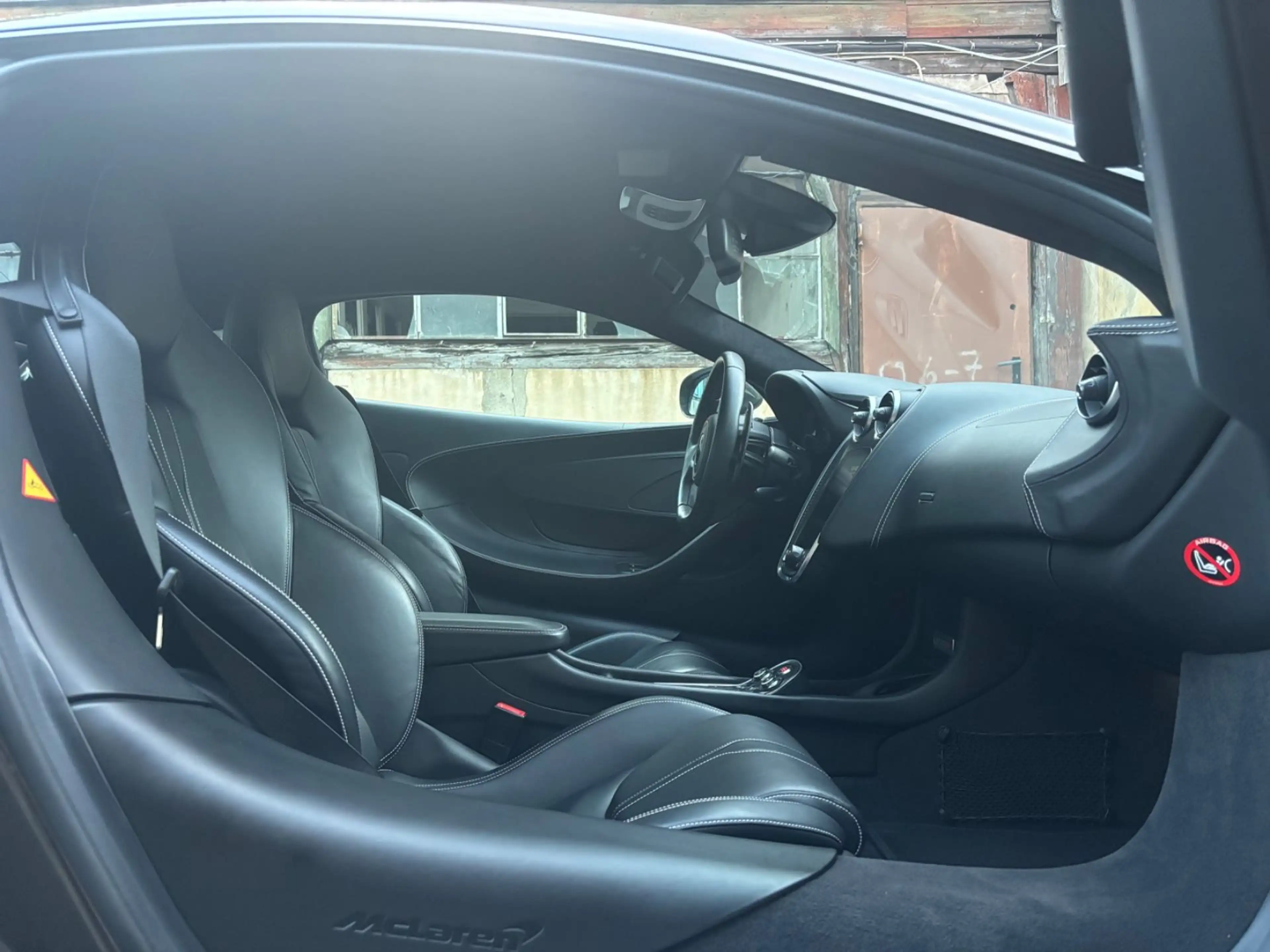McLaren 570S Mclaren Warranty — photo 13