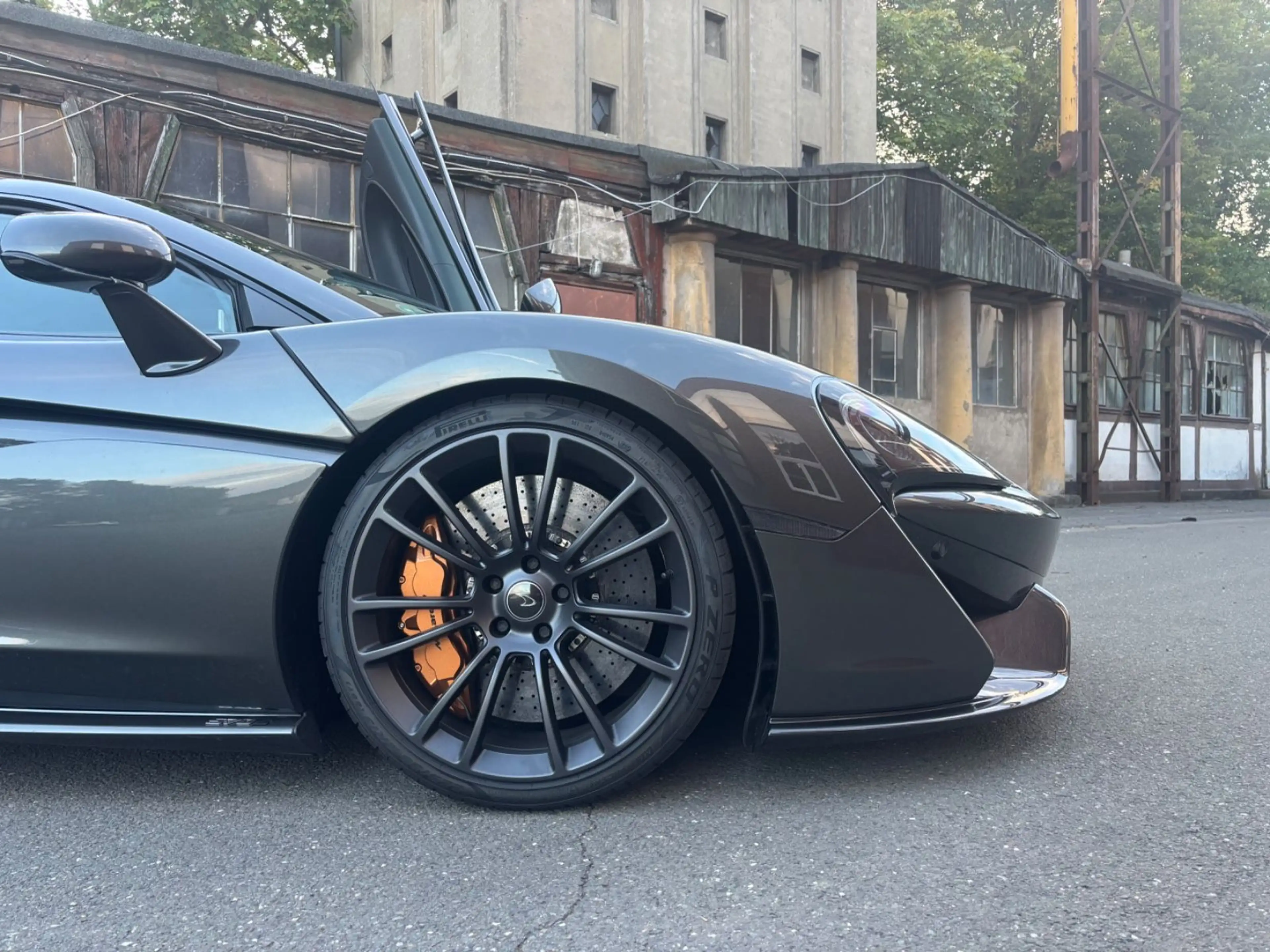 McLaren 570S Mclaren Warranty — photo 37