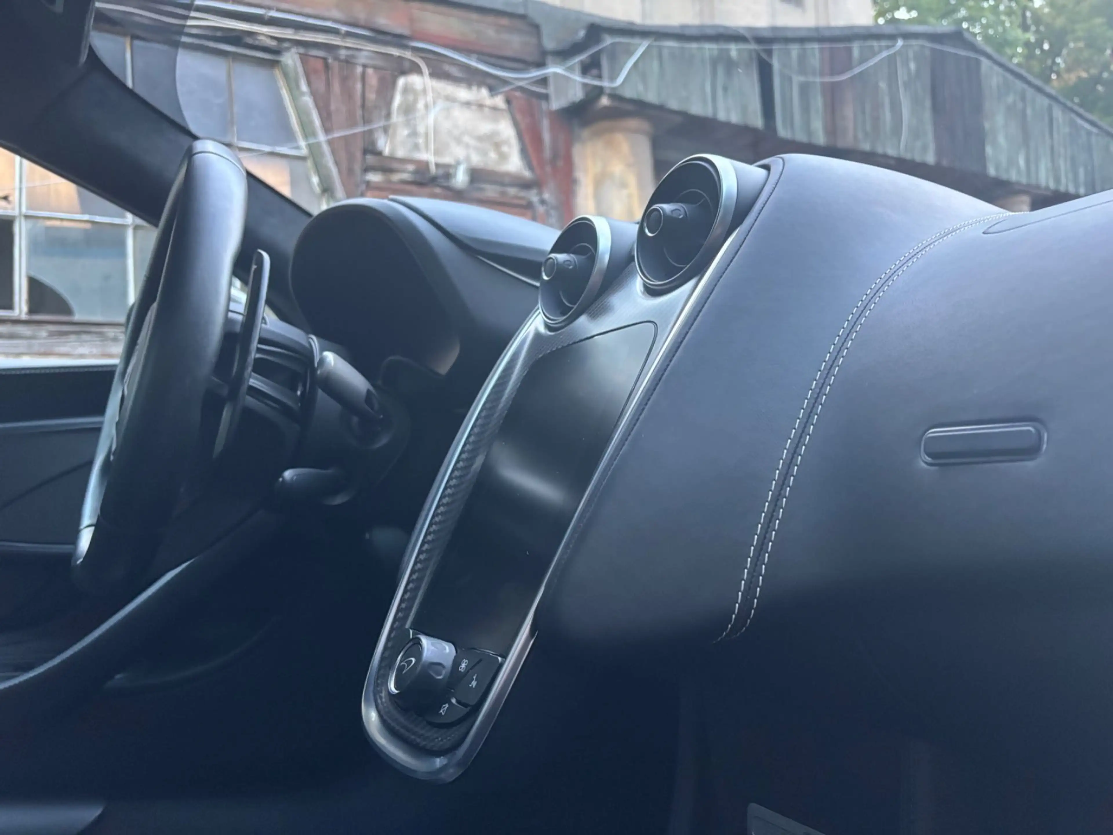 McLaren 570S Mclaren Warranty — photo 23