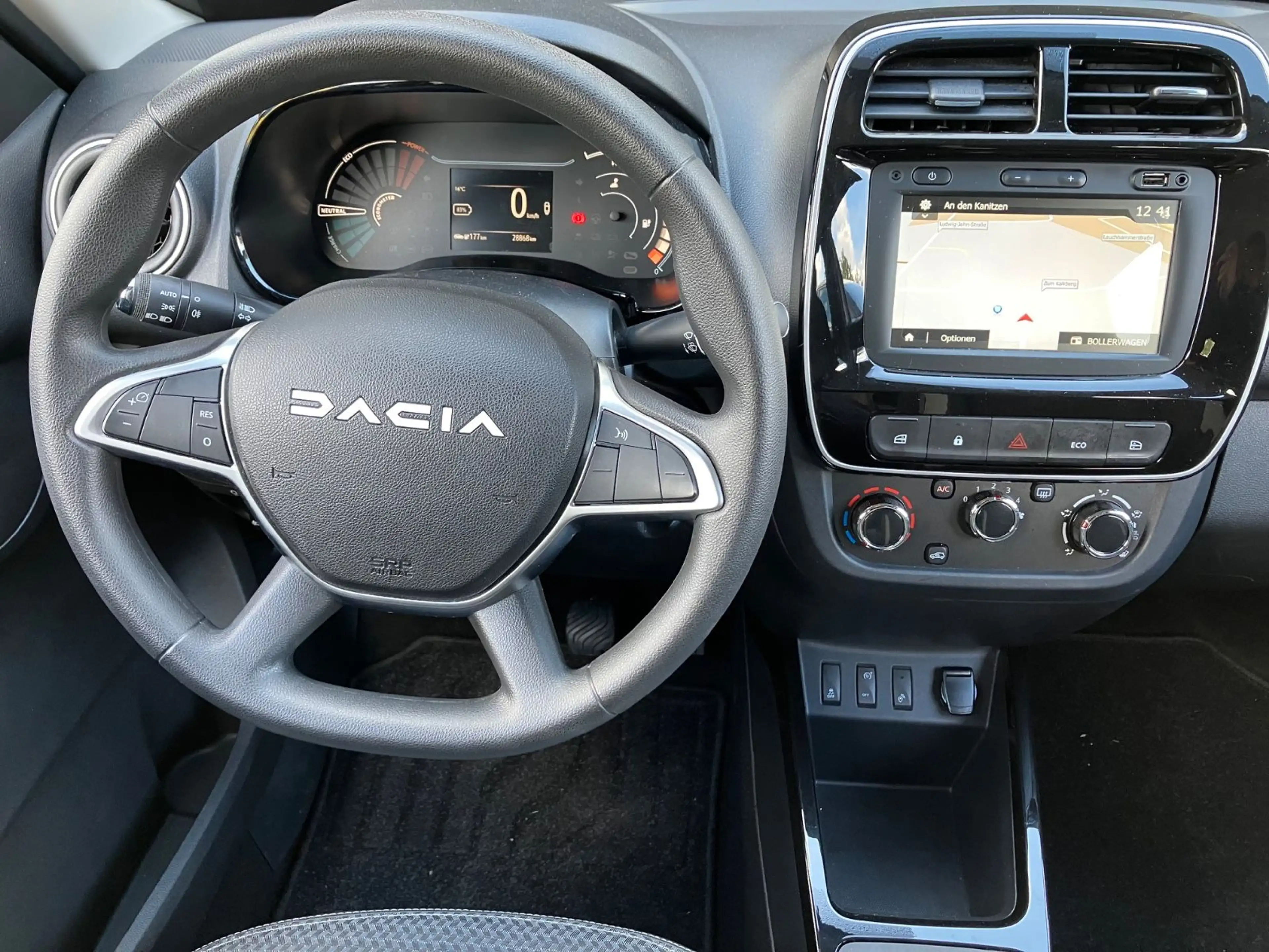Dacia Spring Electric Essential 45 — photo 10