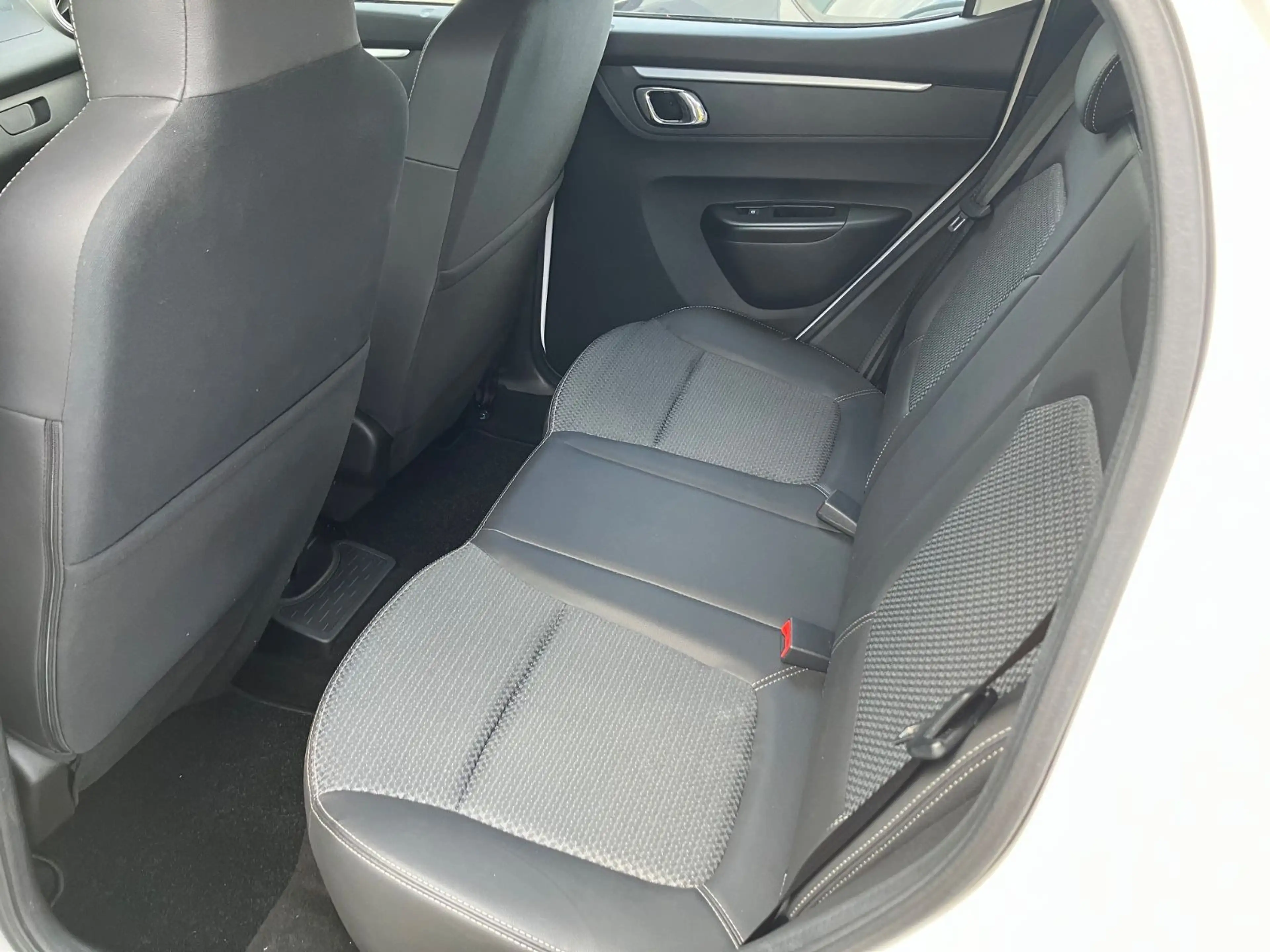 Dacia Spring Electric Essential 45 — photo 7