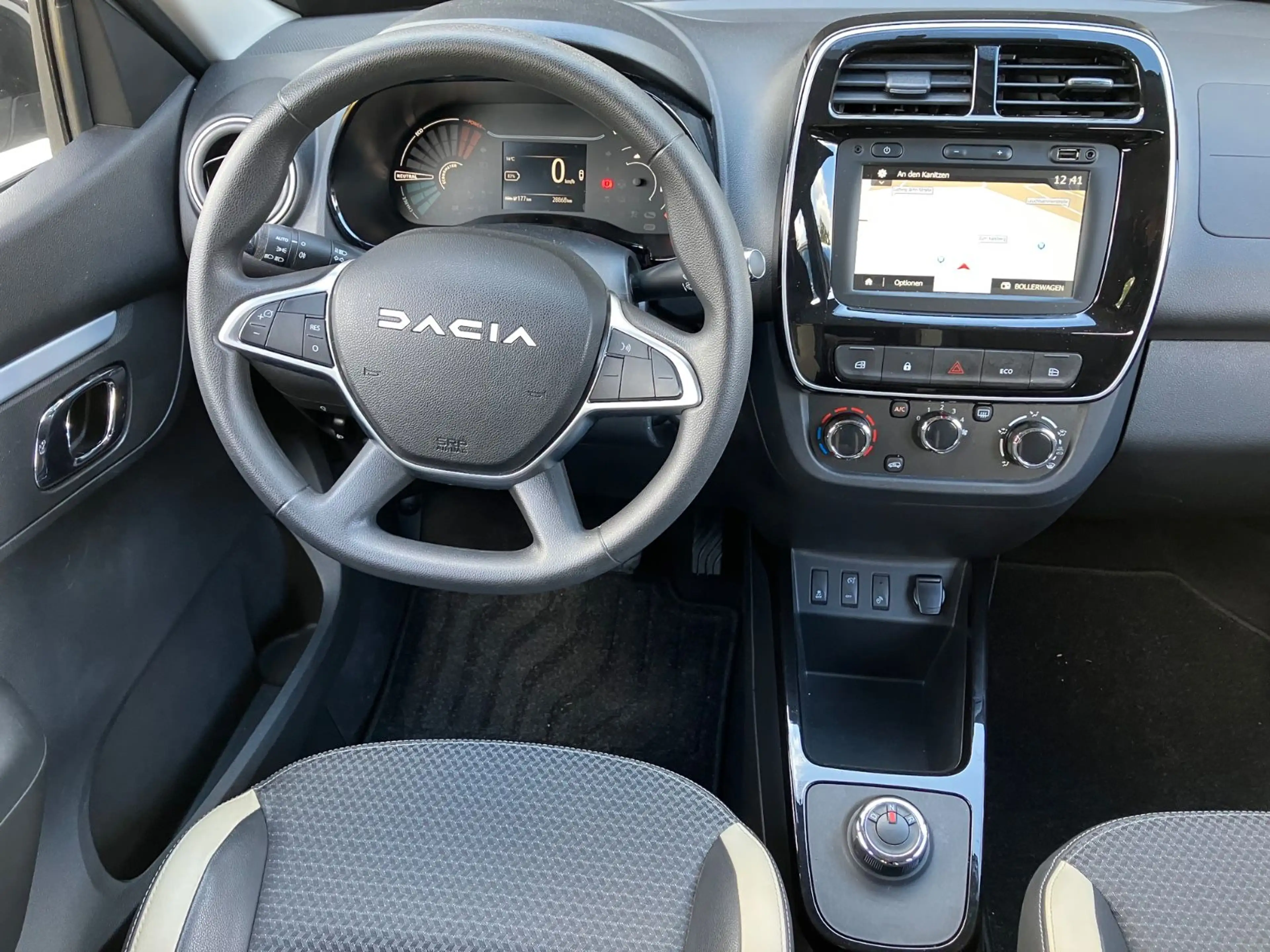 Dacia Spring Electric Essential 45 — photo 9