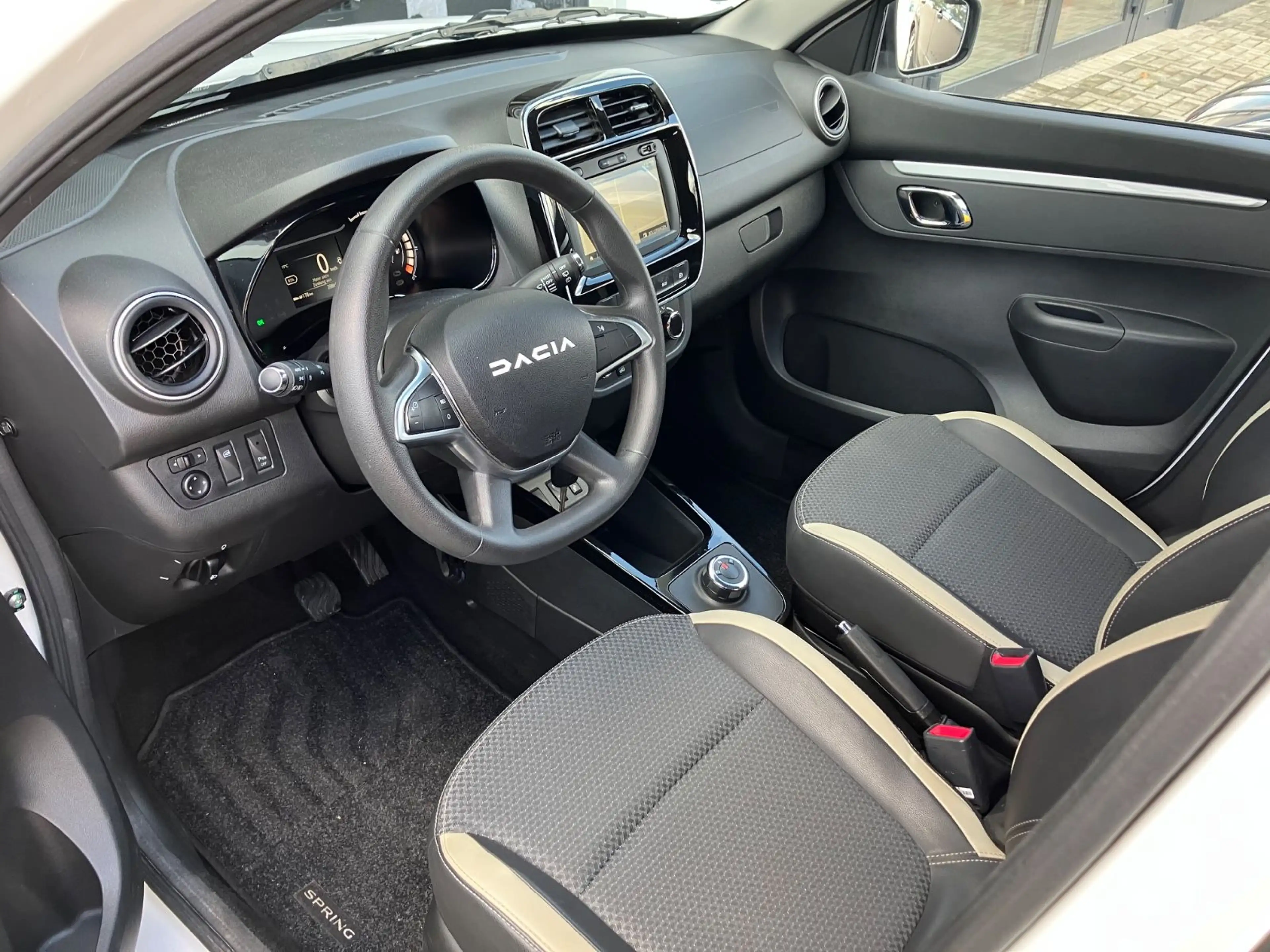 Dacia Spring Electric Essential 45 — photo 6