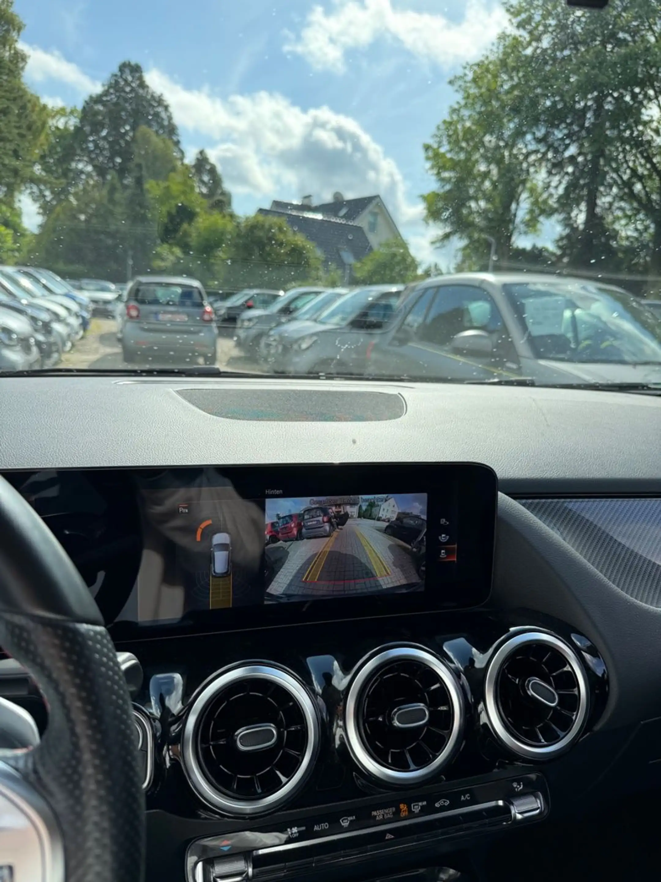 Mercedes-Benz GLA 200 d*AMG-LINE*1.HAND*MBUX*NAVI*KAMERA* — photo 6