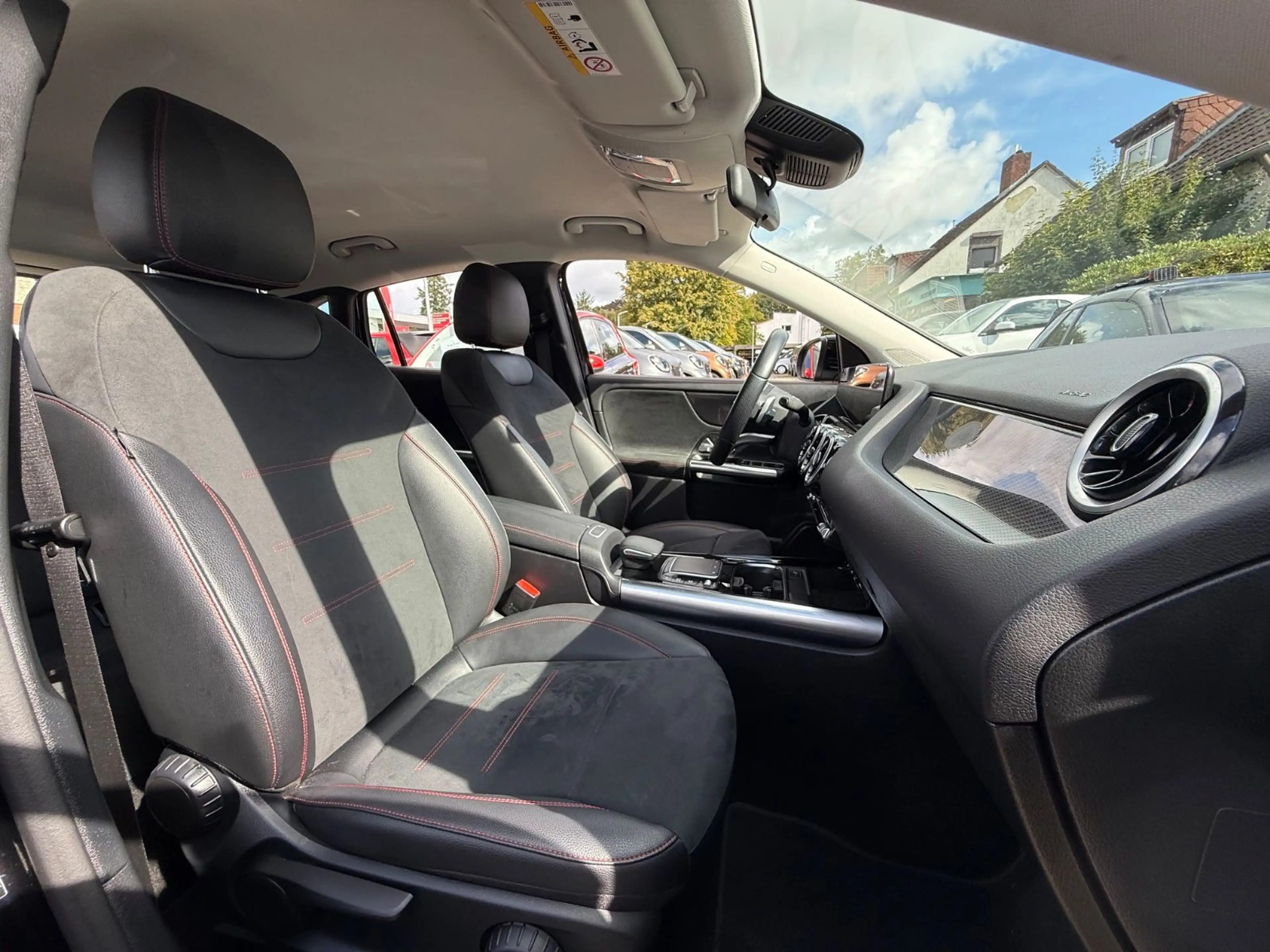 Mercedes-Benz GLA 200 d*AMG-LINE*1.HAND*MBUX*NAVI*KAMERA* — photo 10