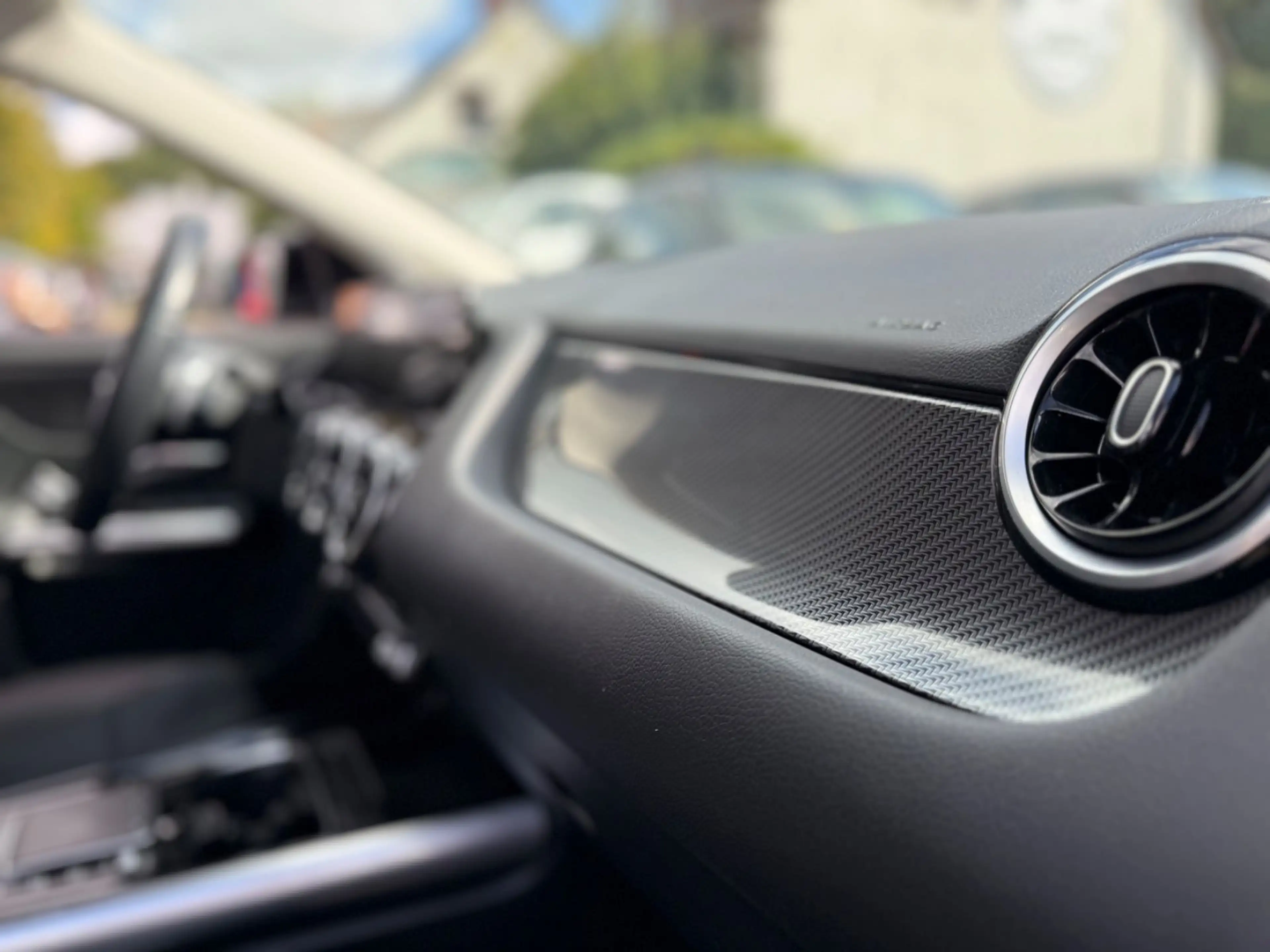 Mercedes-Benz GLA 200 d*AMG-LINE*1.HAND*MBUX*NAVI*KAMERA* — photo 14