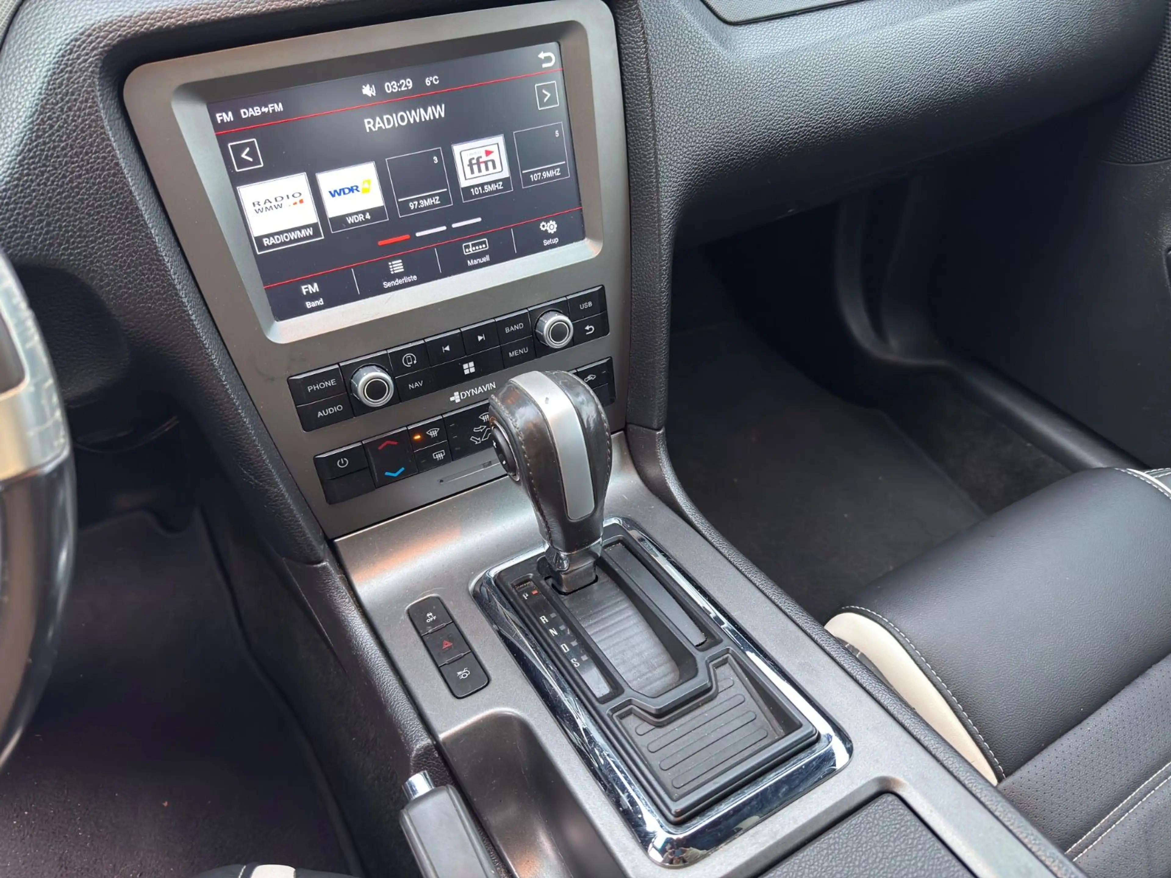 Ford Mustang Cabrio 3.7 V6 *Leder*Xenon*DAB+ — photo 11