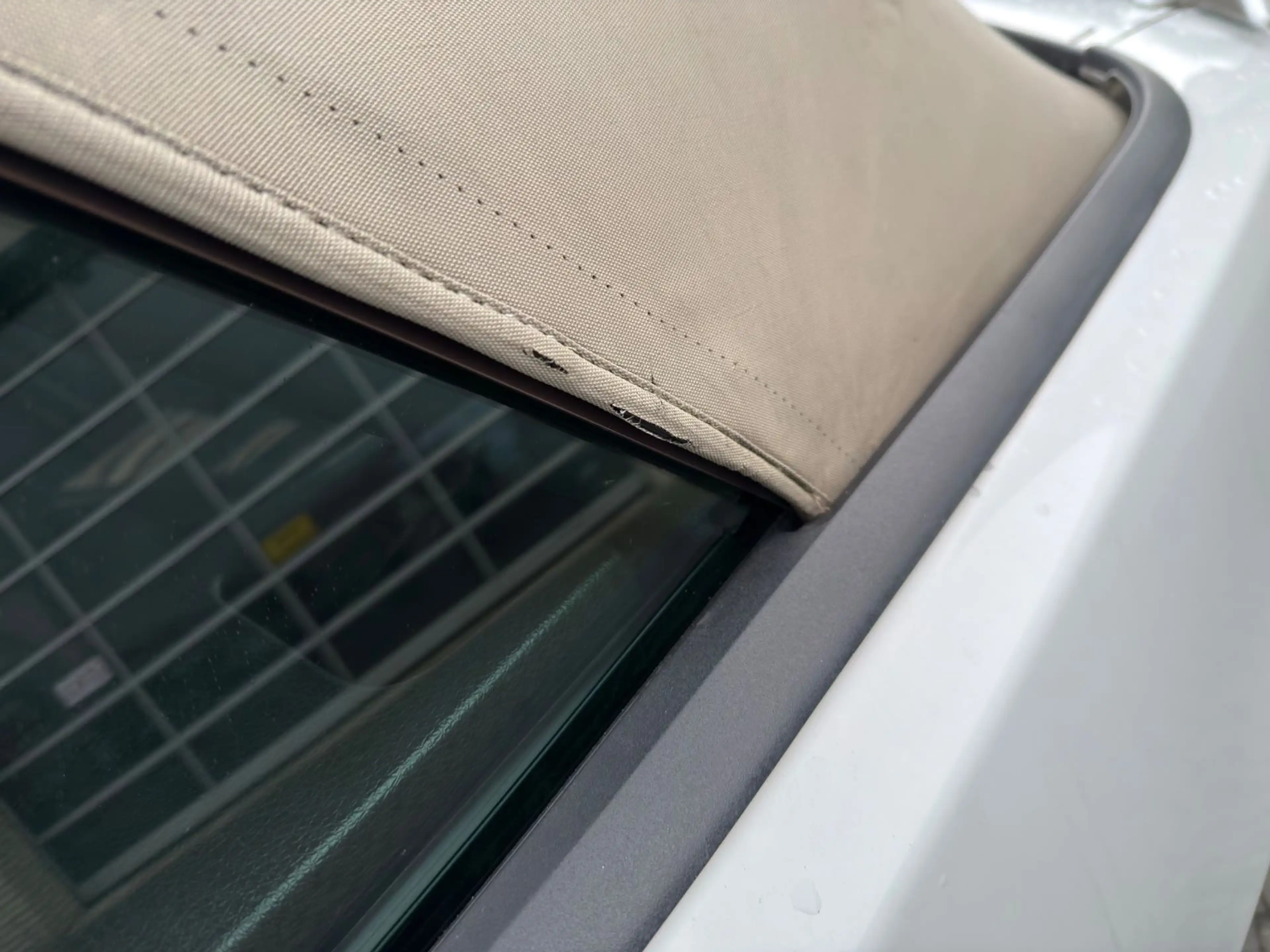 Ford Mustang Cabrio 3.7 V6 *Leder*Xenon*DAB+ — photo 25