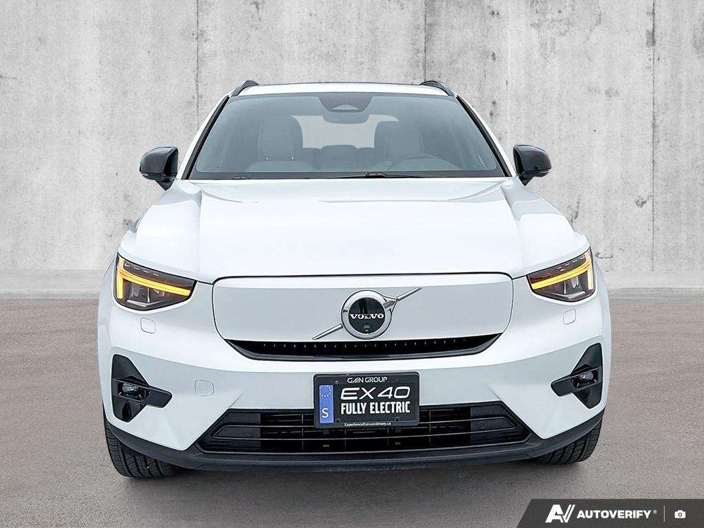 2026 Volvo EX40