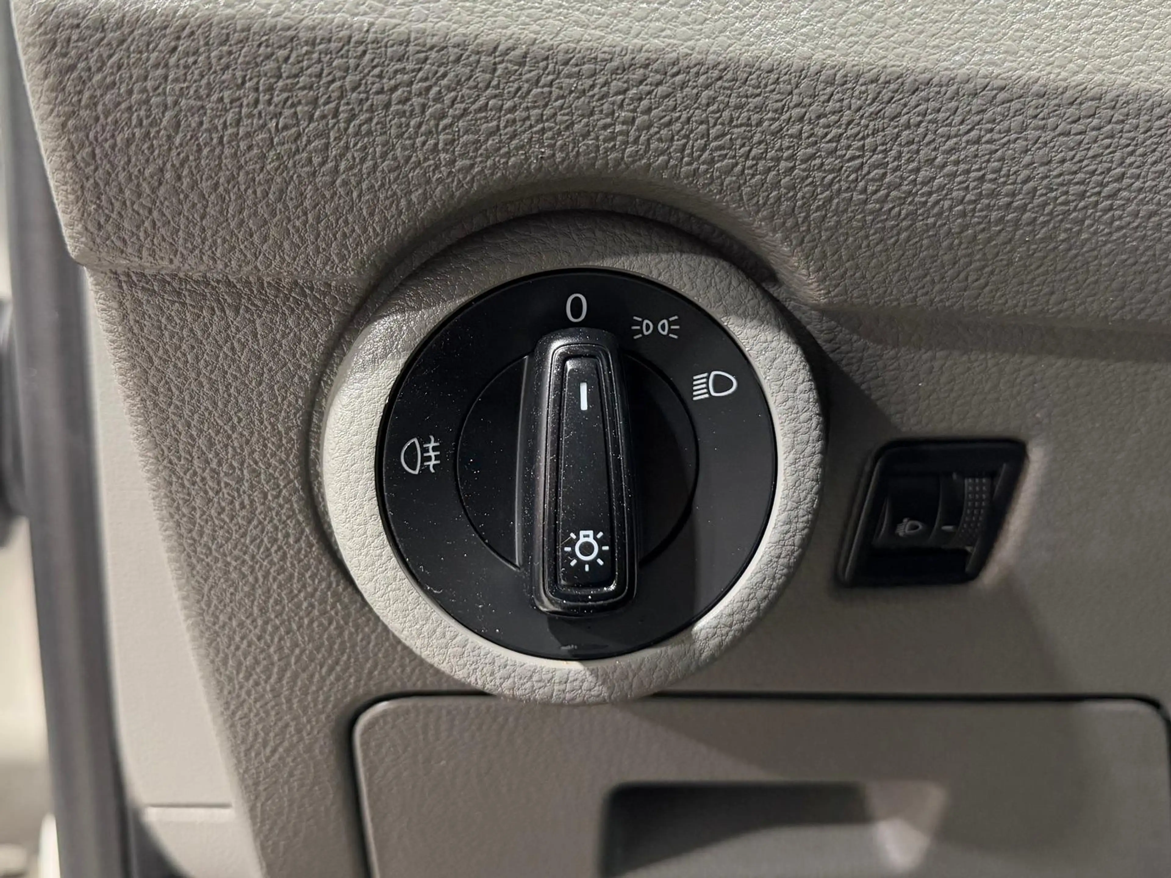 Volkswagen T6.1 Transporter T6.1 Pritsche-Einzelkabine,lang,Klima,Radio — photo 14