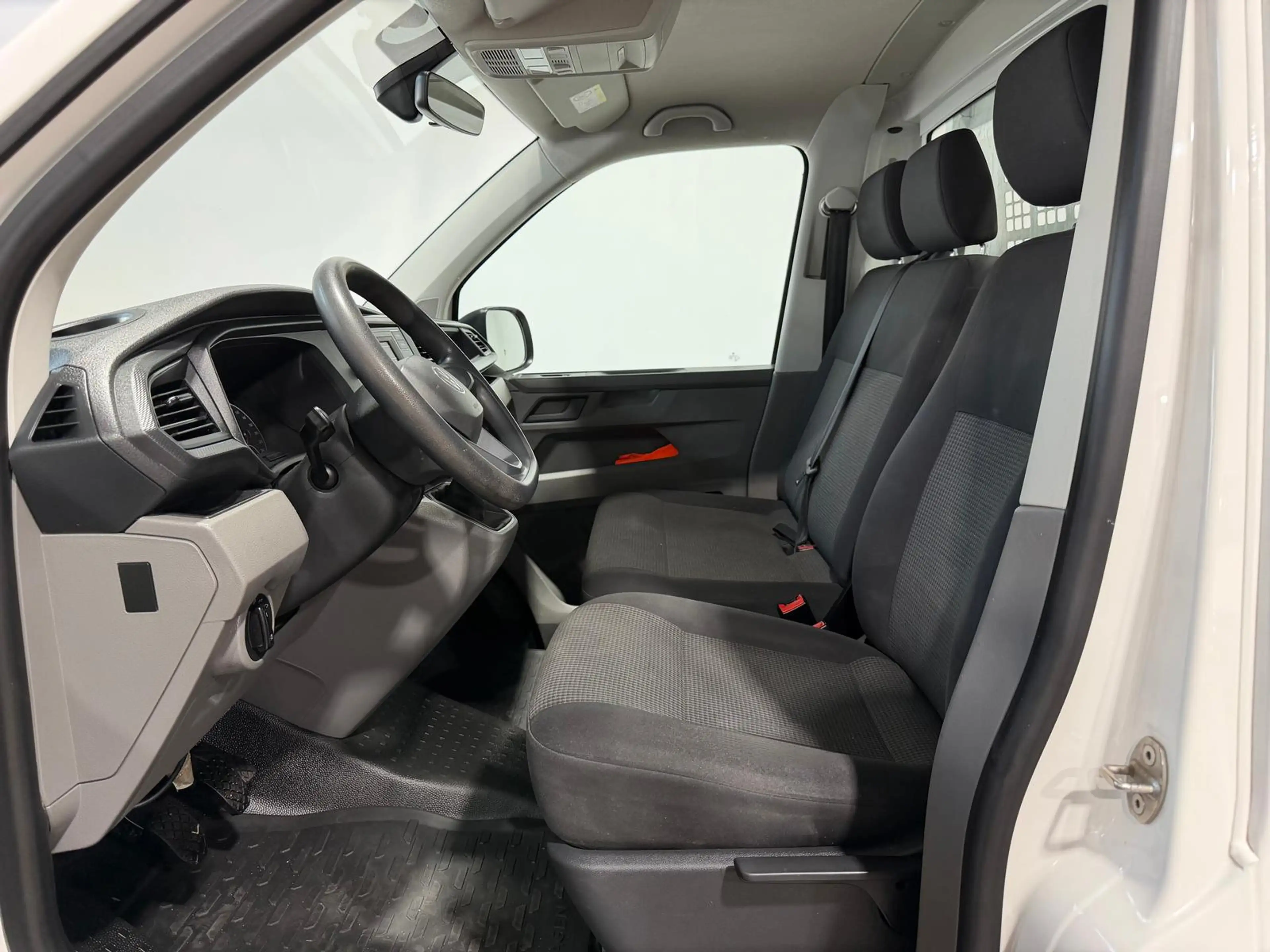 Volkswagen T6.1 Transporter T6.1 Pritsche-Einzelkabine,lang,Klima,Radio — photo 11