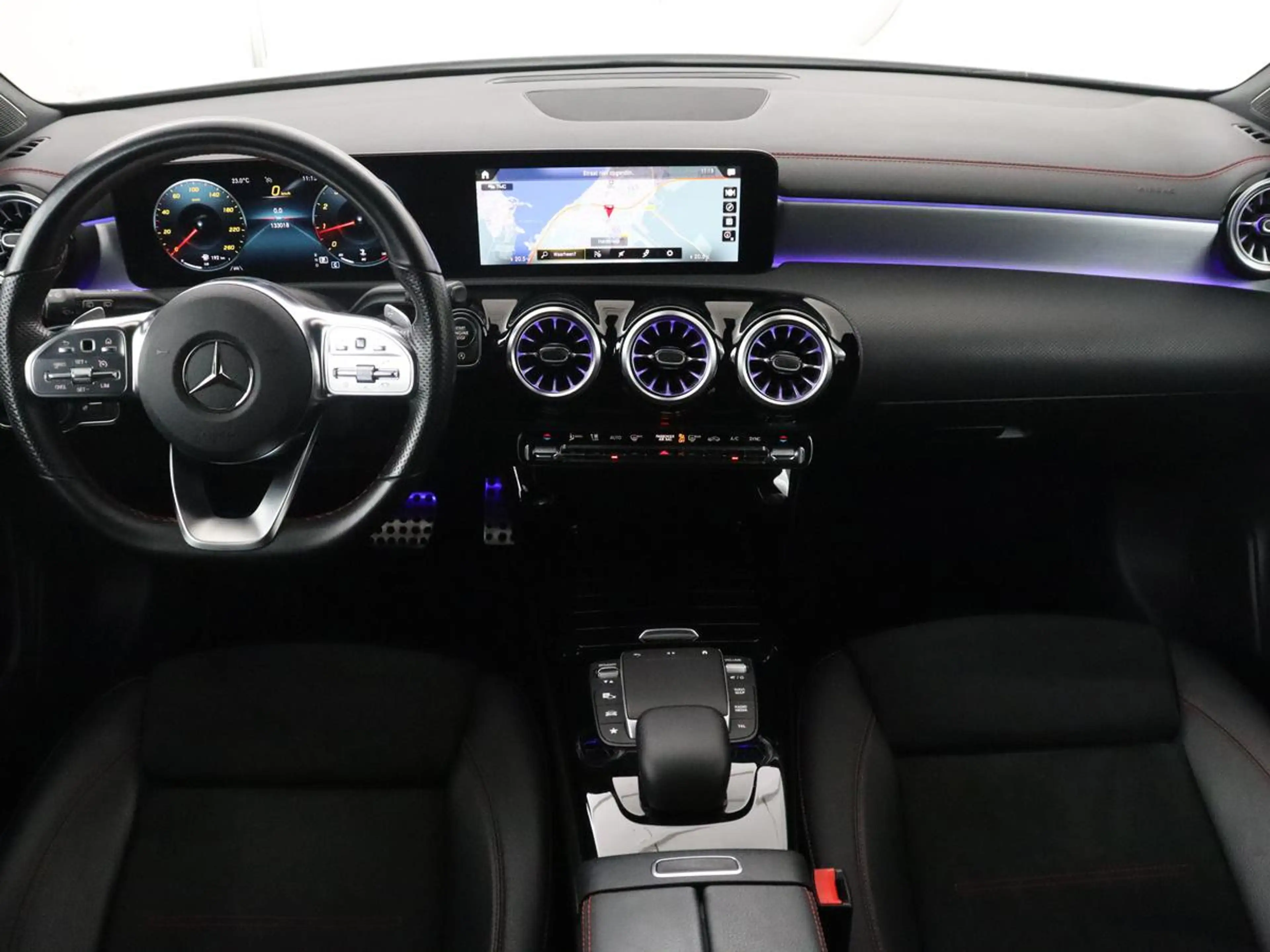 Mercedes-Benz CLA 180 Shooting Brake Business Solution AMG | Stoelverwar — photo 3