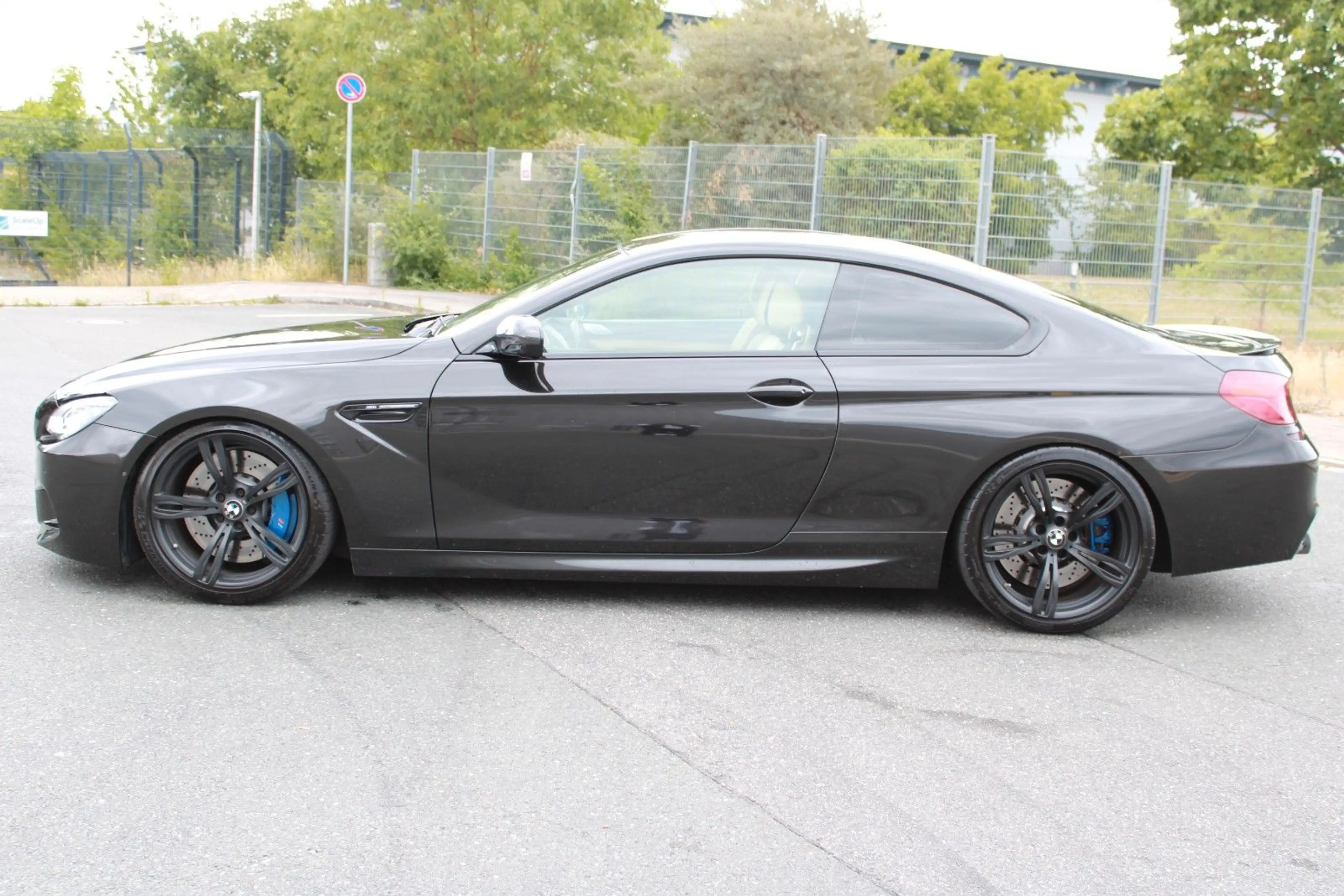 BMW M6 Coupe DT-Fzg Individual B&O Carbon LED — photo 6