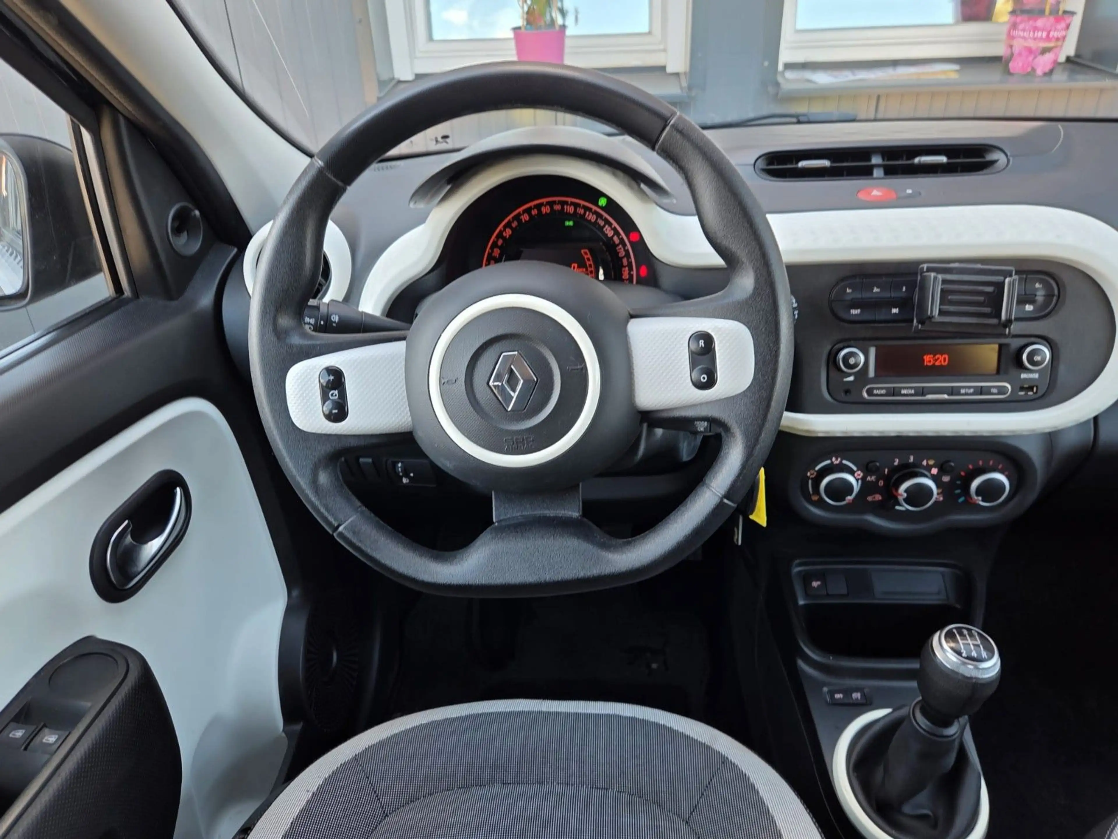 Renault Twingo Limited 1.0 /TEMPOMAT/KLIMAANLAGE — photo 7