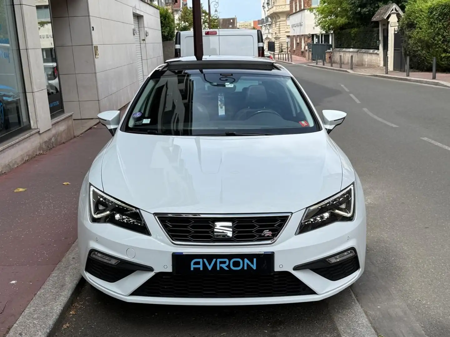 SEAT Leon III SC 1.8 TFSI 180 S&S FR Blanc - 2