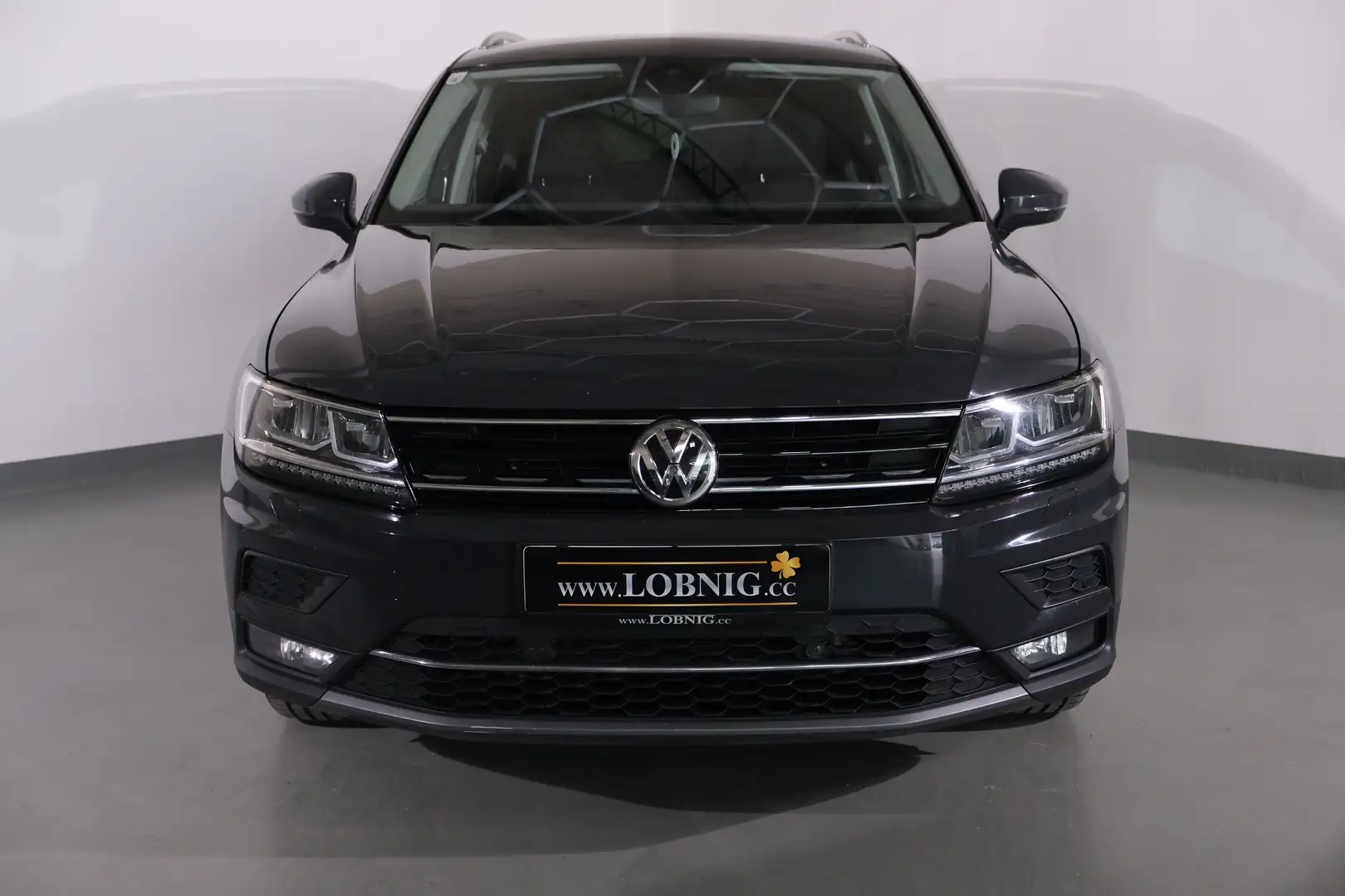 Volkswagen Tiguan Highline 2.0 4Motion DSG | AHK | Massage | RFK Grau - 2
