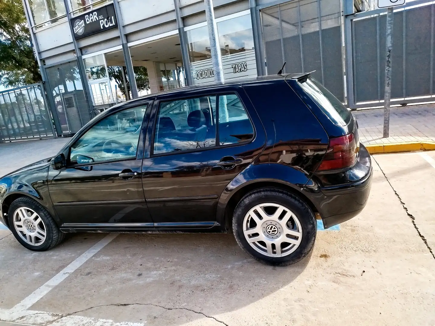 Volkswagen Golf Golf 1.9TDI Advance 110 Advance Negro - 2