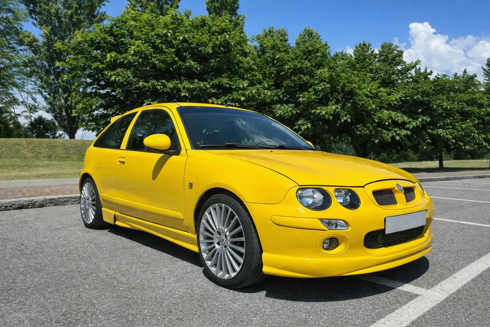 MG ZR 3p 105 Plus - 1