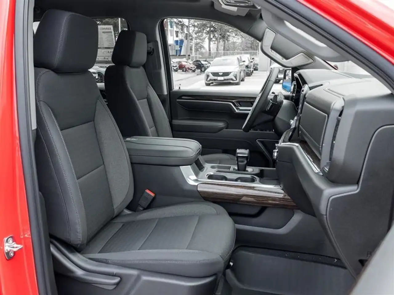 GMC Sierra 1500 снимка GMC Sierra 1500