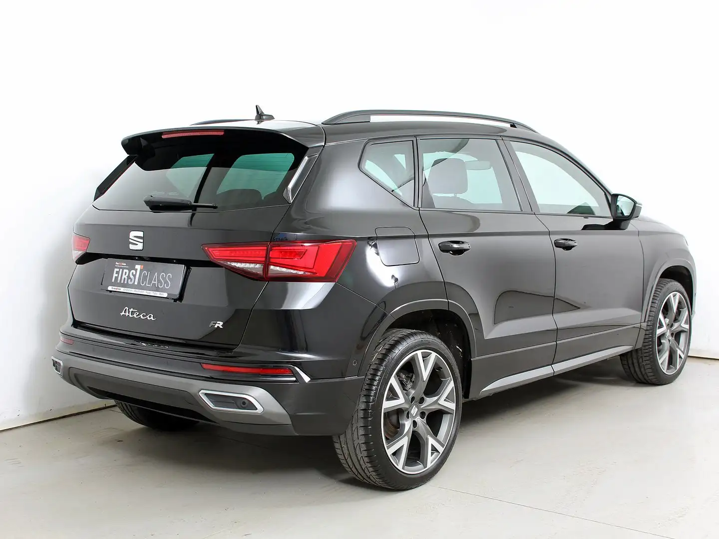 SEAT Ateca FR 2.0 TDI DSG Schwarz - 2