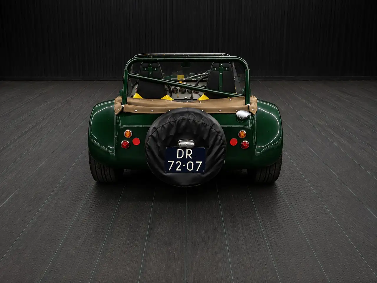 Sylva Striker, foto 2