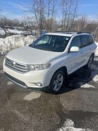 4WD LEATHER SUNROOF BACKUP CAMERA