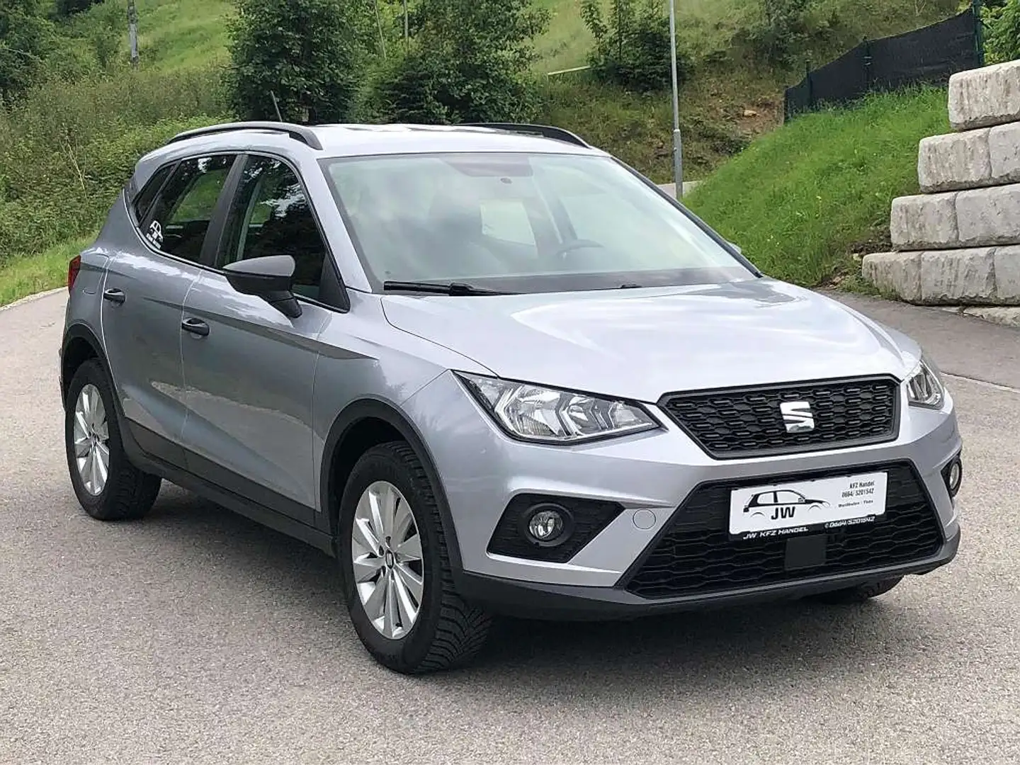 SEAT Arona 1.Besitz, Garantie-2026, Service NEU Silber - 1