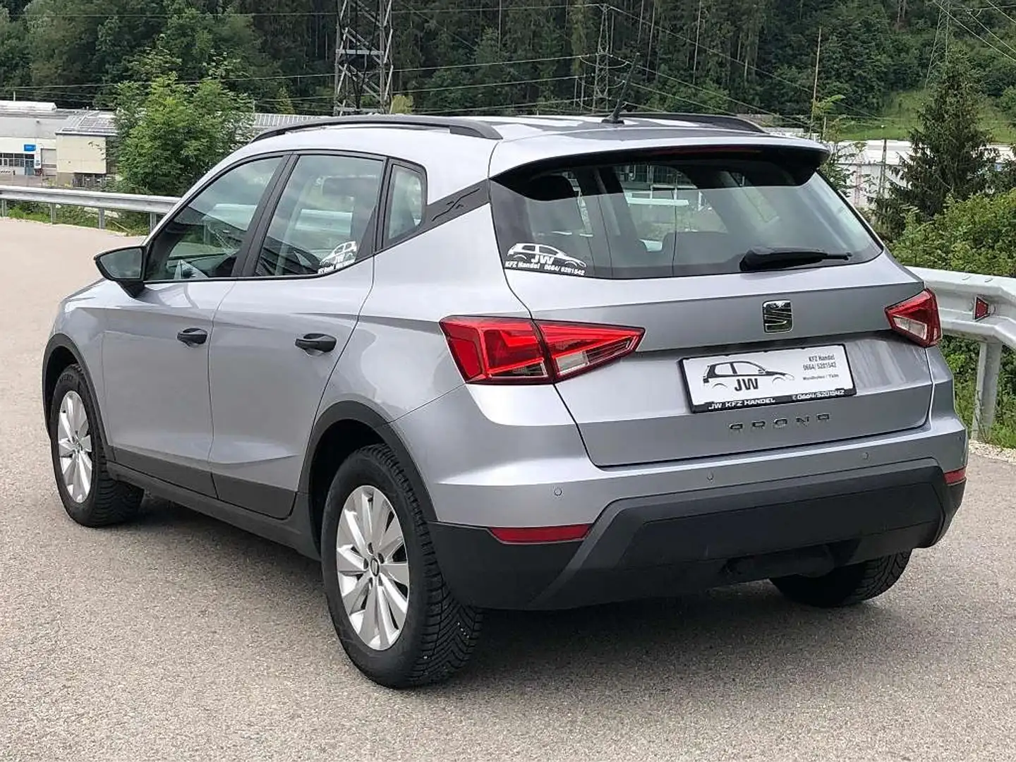 SEAT Arona 1.Besitz, Garantie-2026, Service NEU Silber - 2