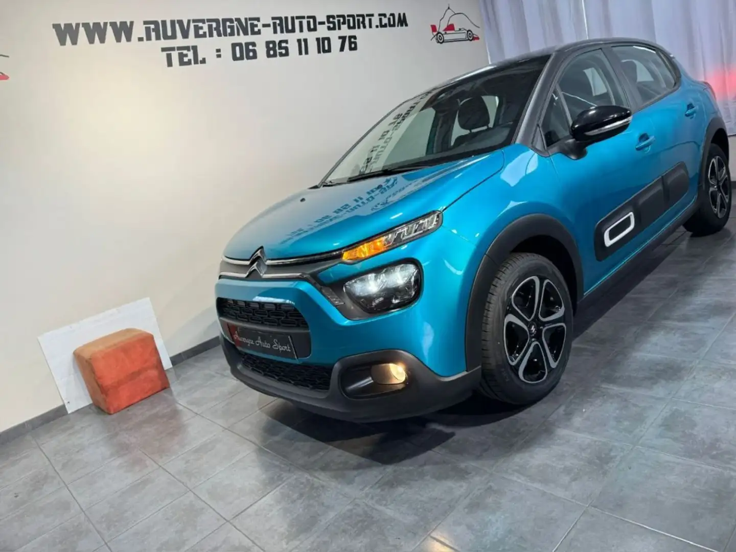 Citroen C3 PureTech 110 S&S BVM6 Shine Bleu - 1
