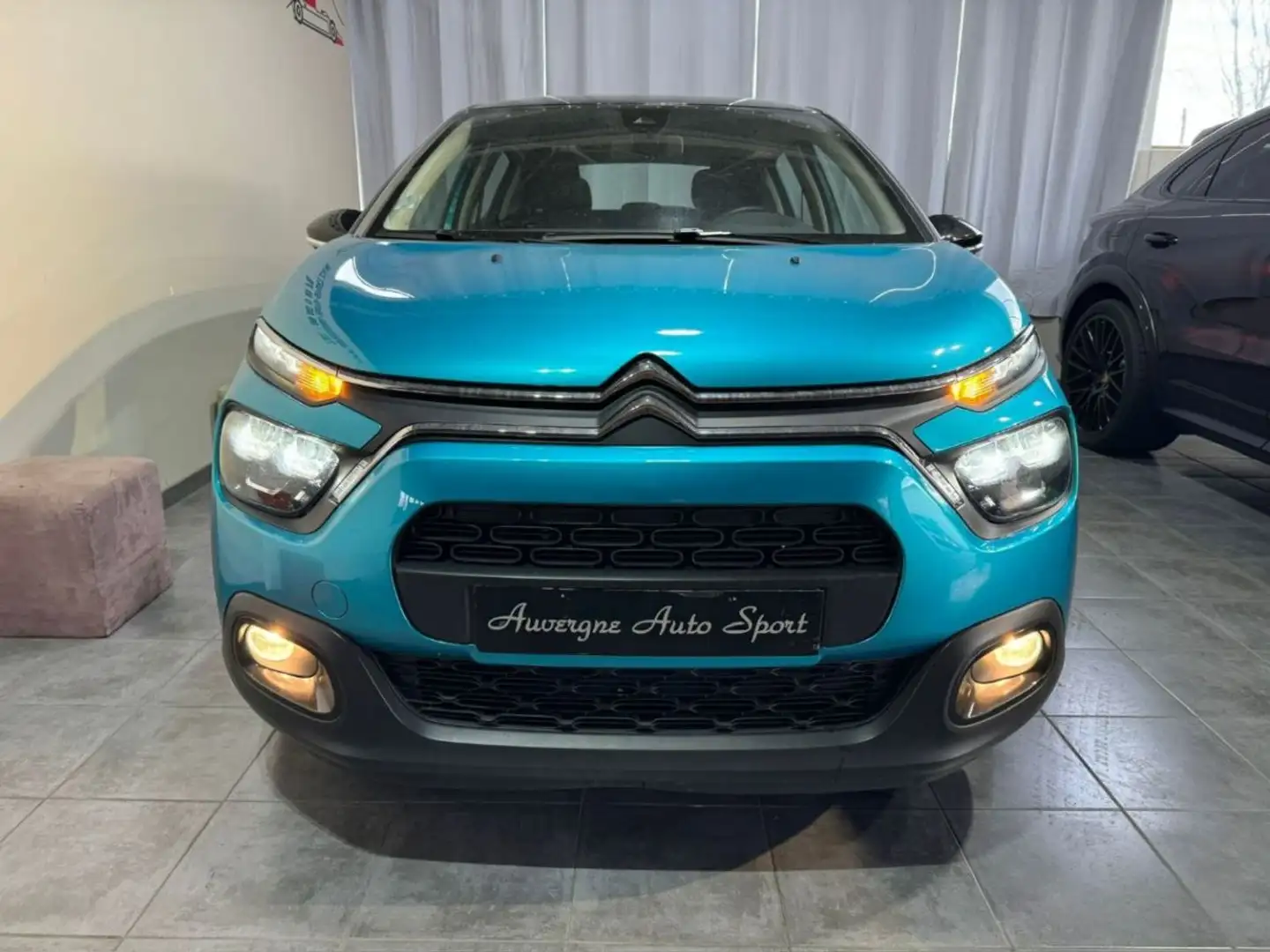 Citroen C3 PureTech 110 S&S BVM6 Shine Bleu - 2