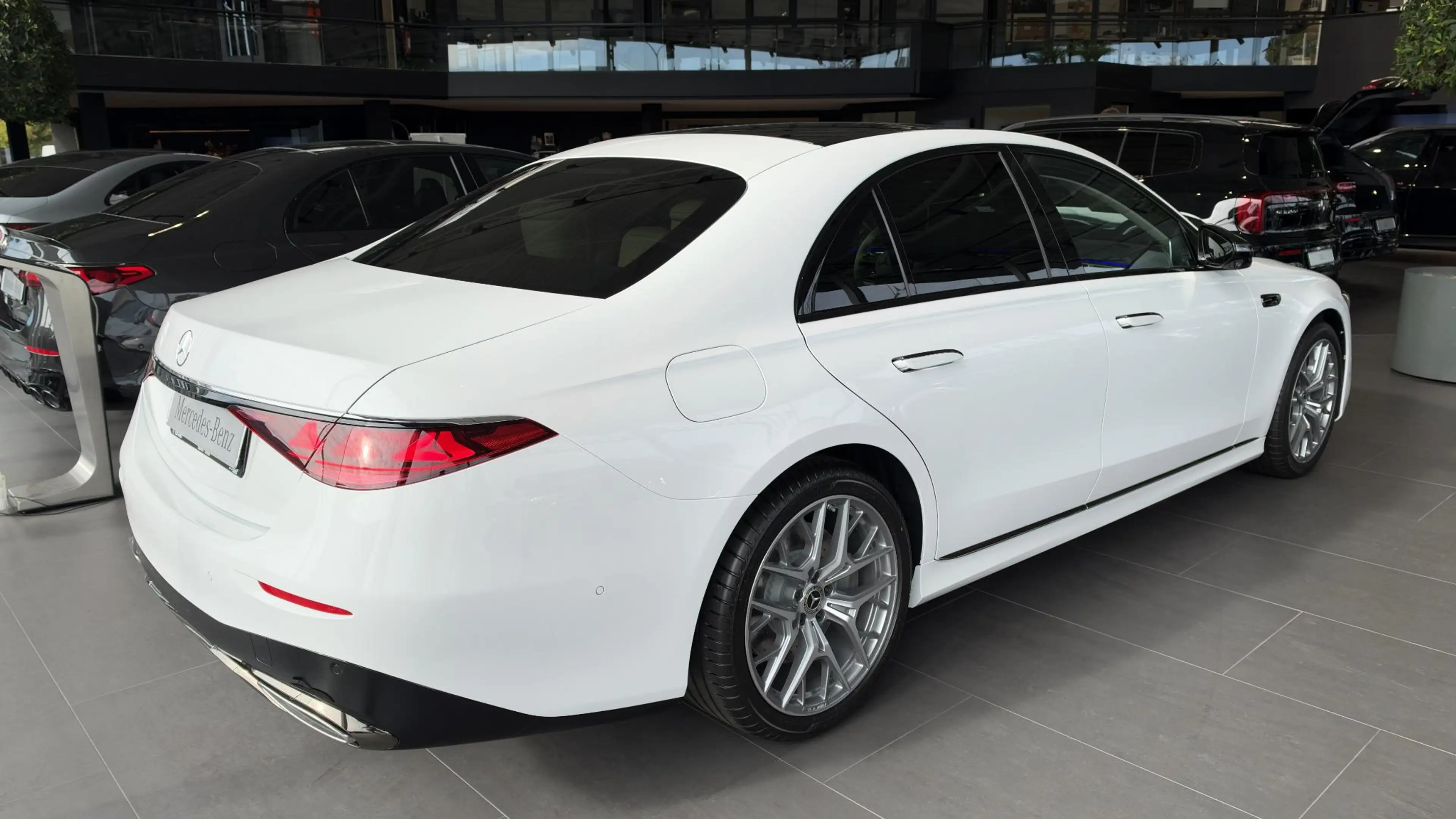 Mercedes-Benz S 450 450e — photo 4