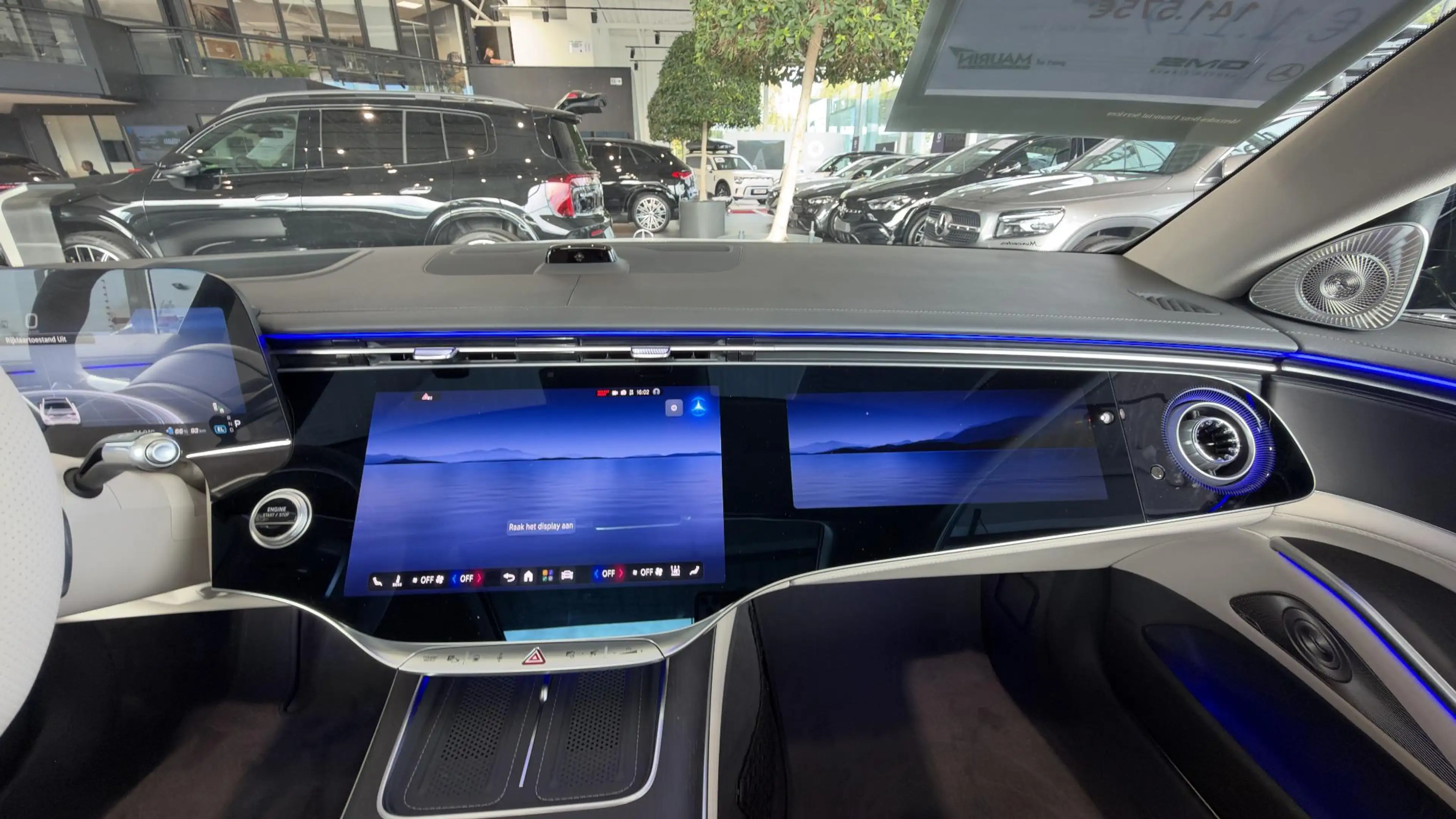 Mercedes-Benz S 450 450e — photo 10