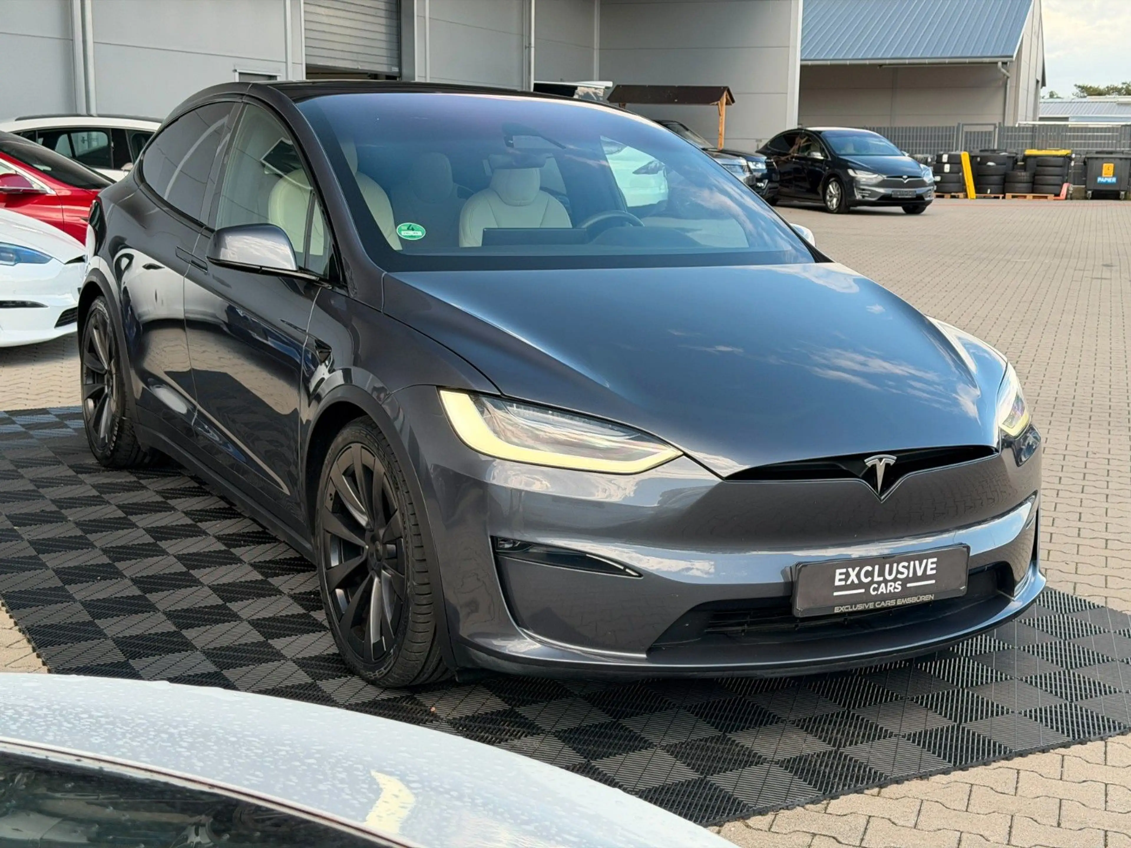 Tesla Model X MODEL X PALLADIUM |  HW 4 USS | 7 SEATER | — photo 4