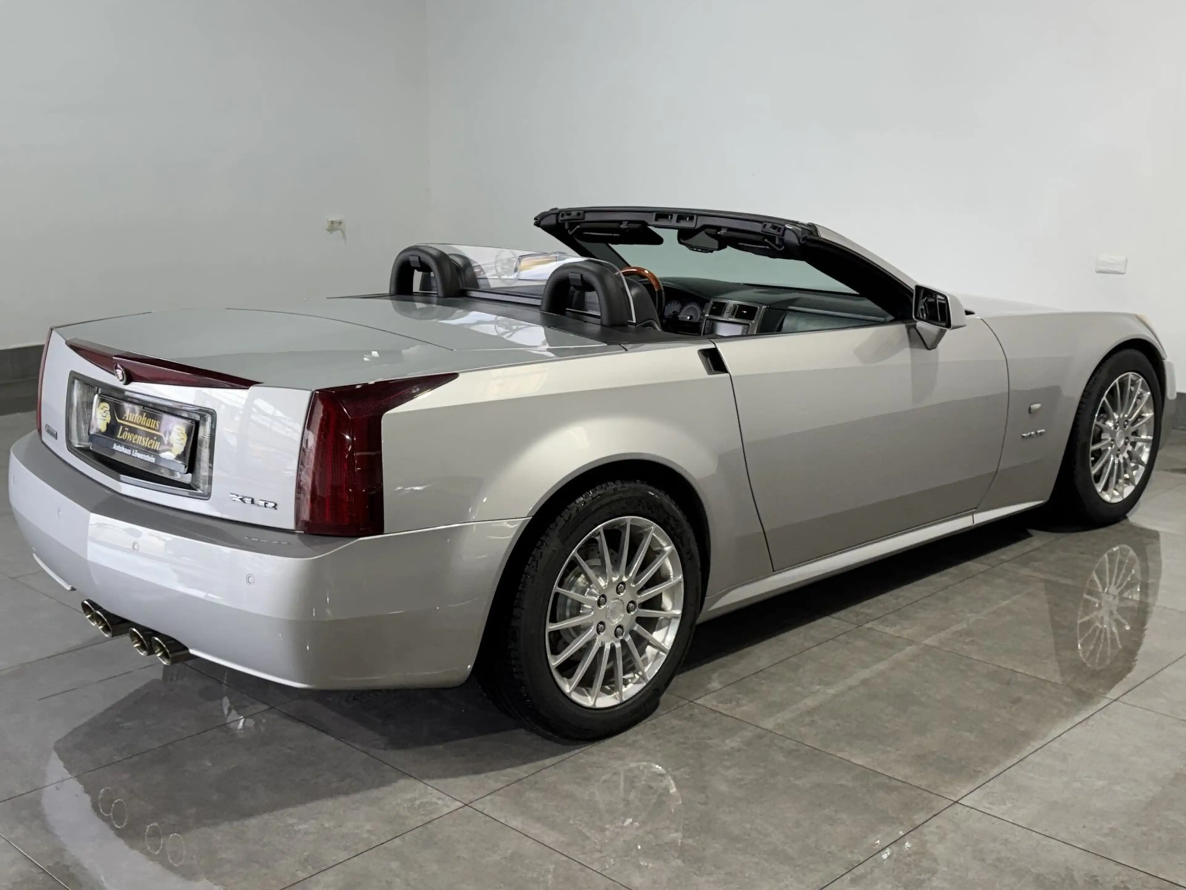 Cadillac XLR *4.6*V8*CABRIO*BOSE*HEAD-UP* — photo 6