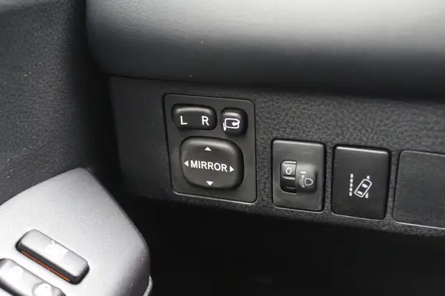 Toyota Rav4 view 18