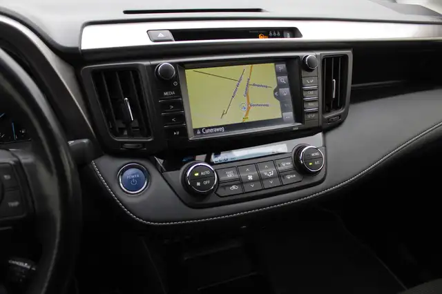 Toyota Rav4 view 8