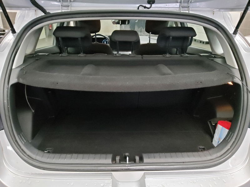 Hyundai i20 1.2 RfK PDC Shz BT DAB — photo 11