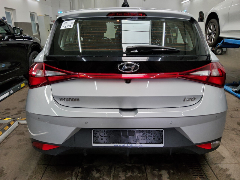 Hyundai i20 1.2 RfK PDC Shz BT DAB — photo 10