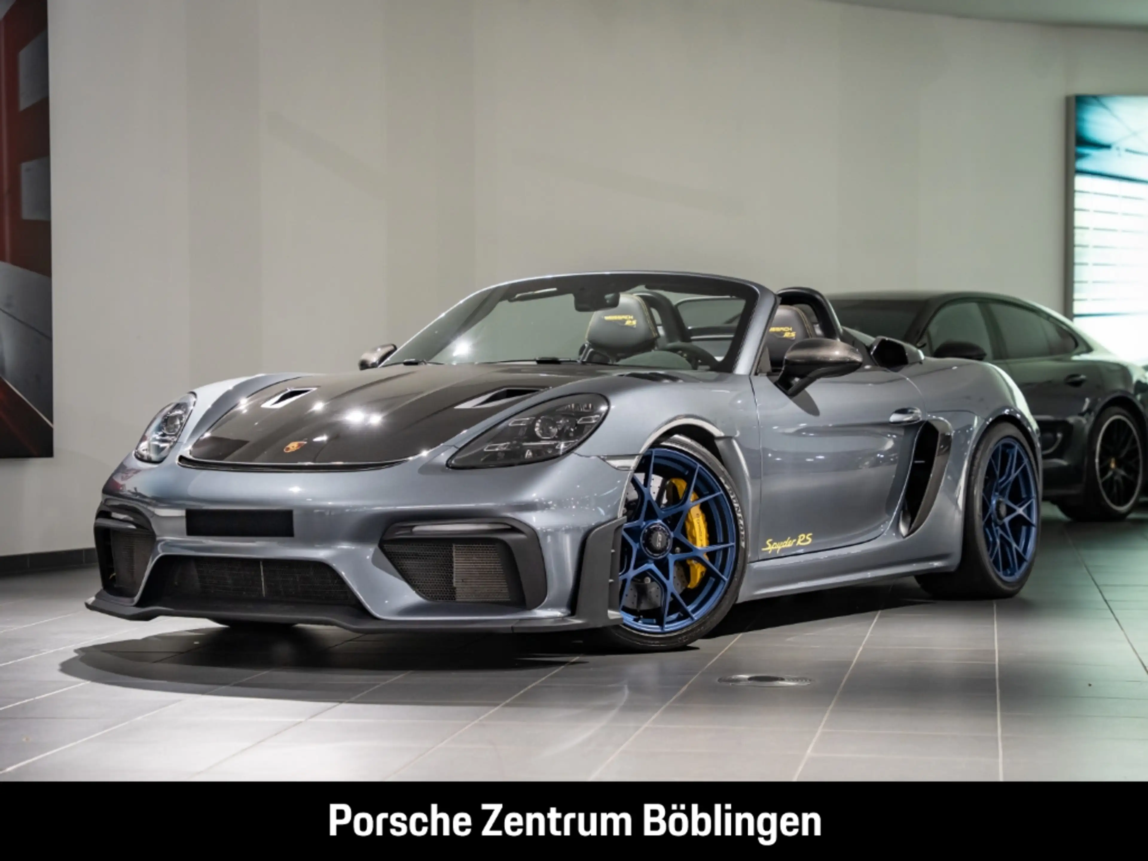 Porsche 718 Spyder RS