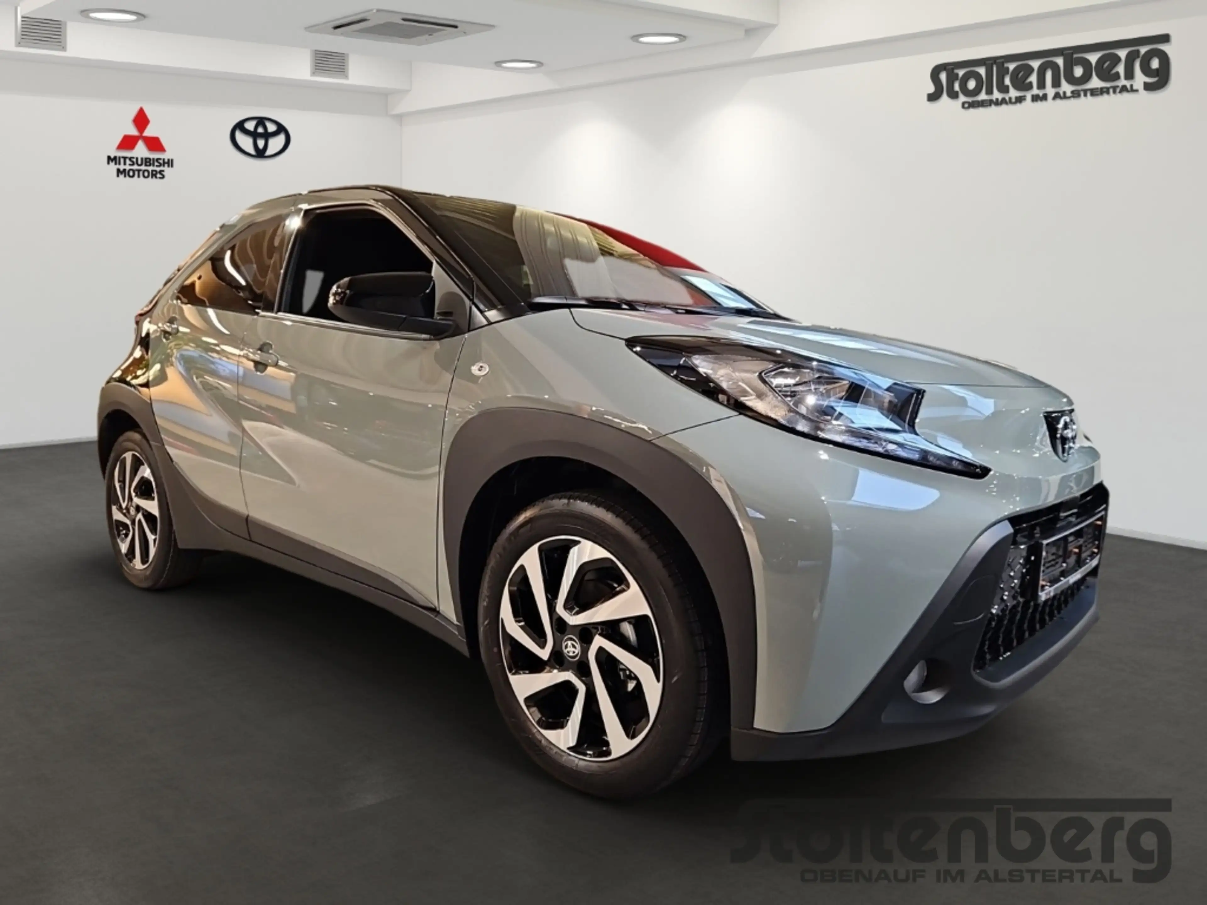Toyota Aygo X Teamplayer 1.0 ACC Apple CarPlay Android Auto DAB — photo 3