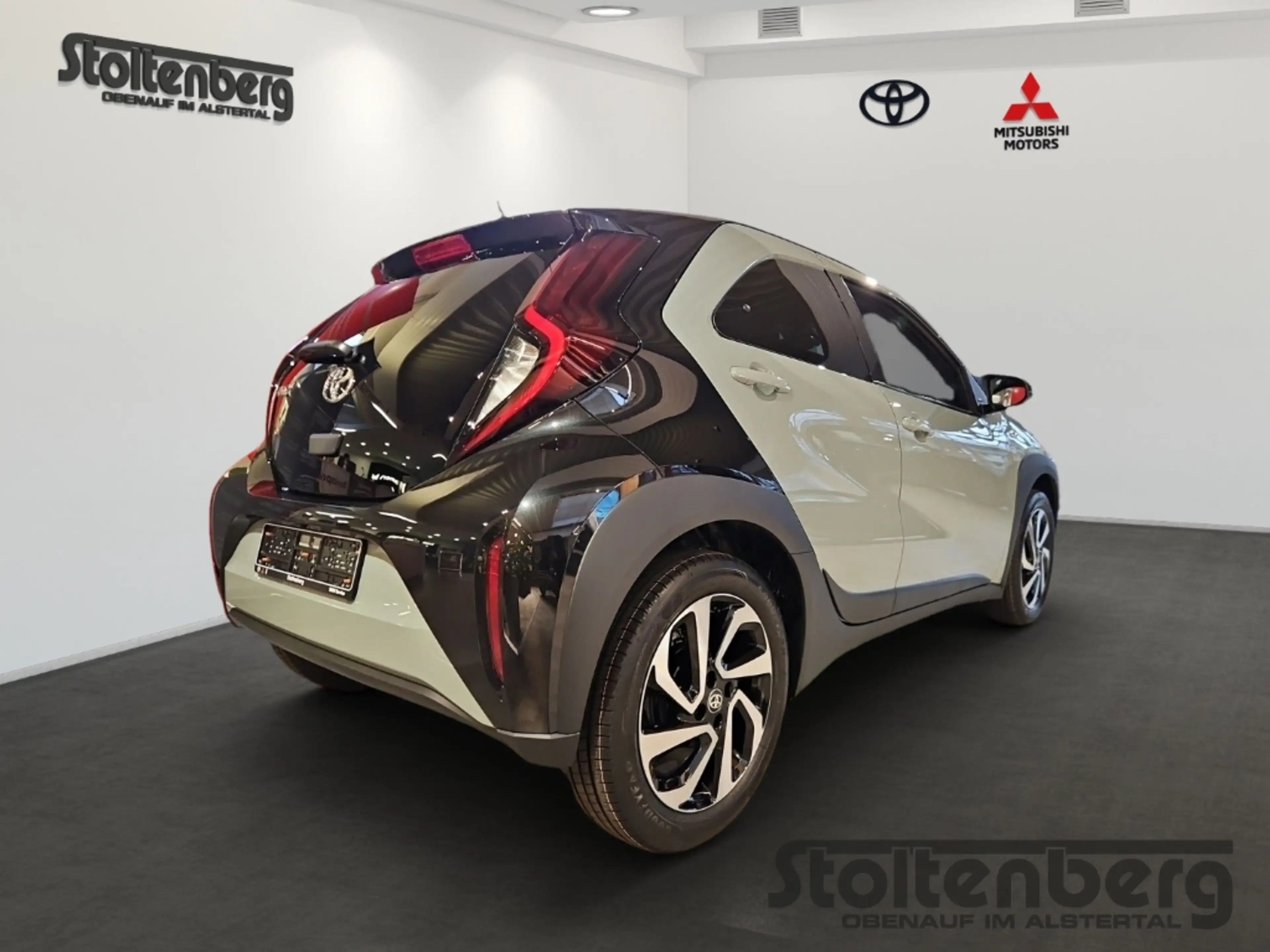 Toyota Aygo X Teamplayer 1.0 ACC Apple CarPlay Android Auto DAB — photo 5
