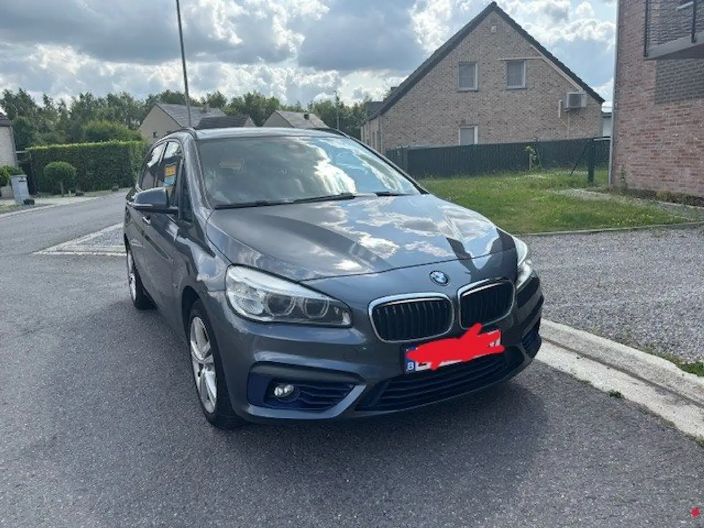 BMW 216 Active Tourer 216 dA Grijs - 2