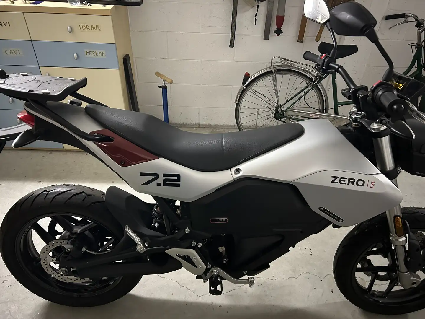 Zero Zero FXE ZF7.2 - 1
