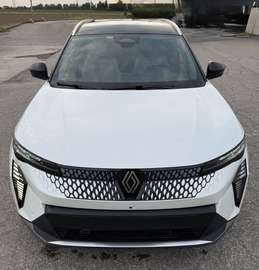 E-Tech Iconic long range 220cv
