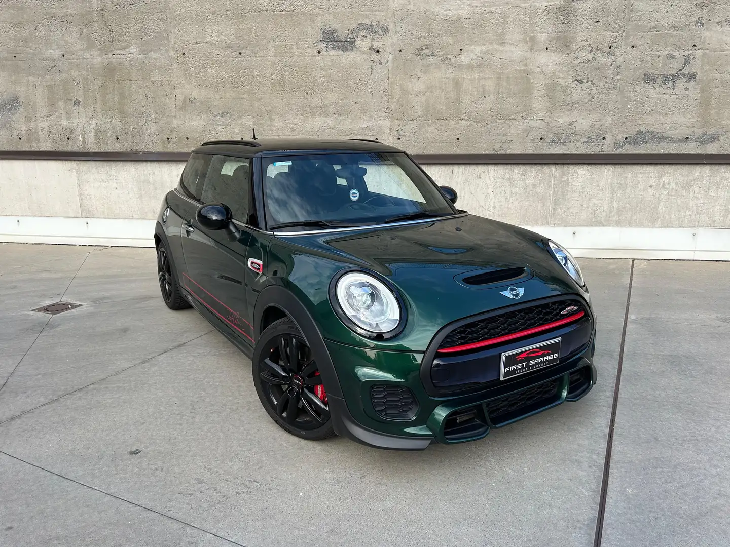 MINI John Cooper Works F55-F56 2014 2.0 Hype 3p - 2